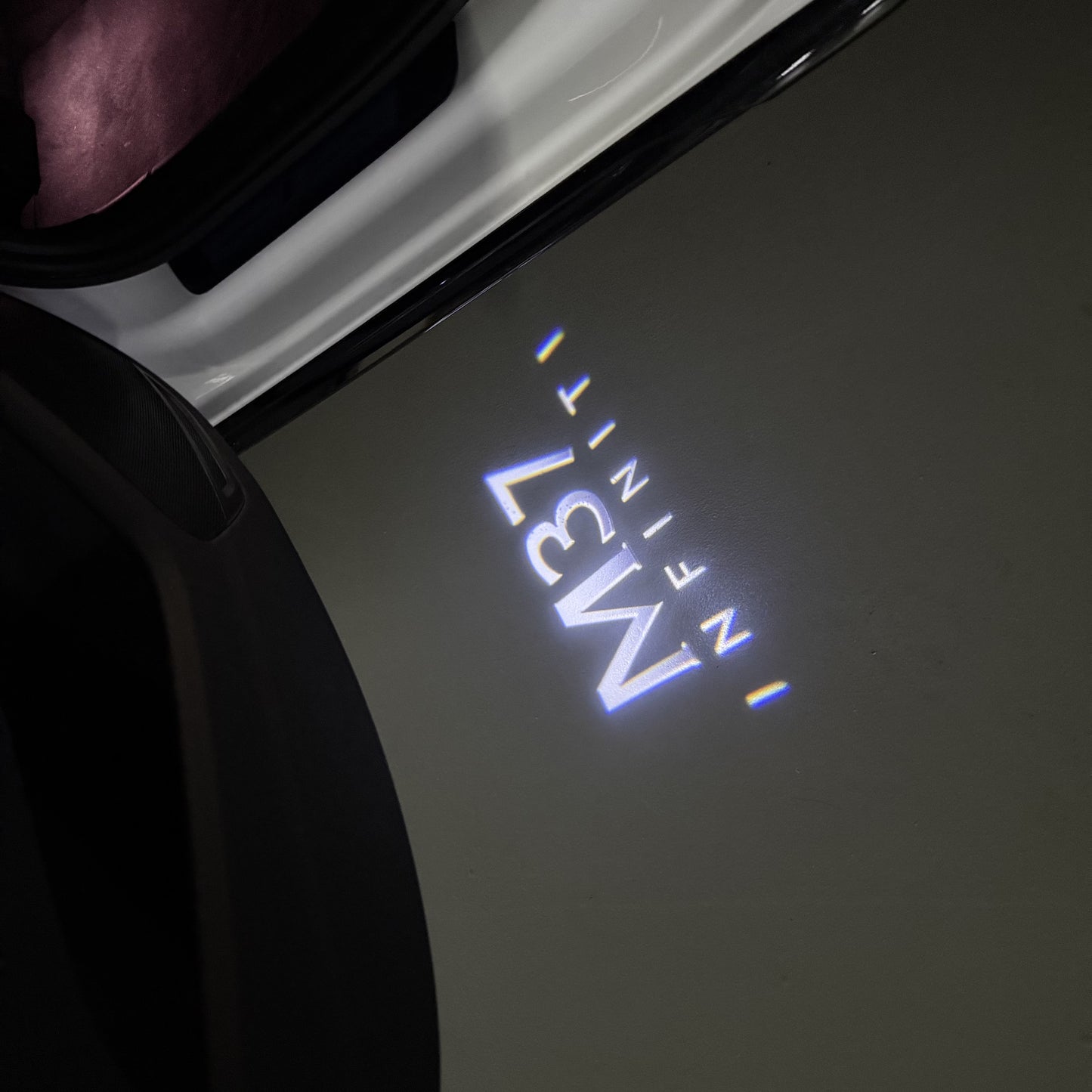 INFINITI M37 LOGO PROJECROTR LIGHTS (quantity 1 = 1 sets/2 door lights)Nr.74A87