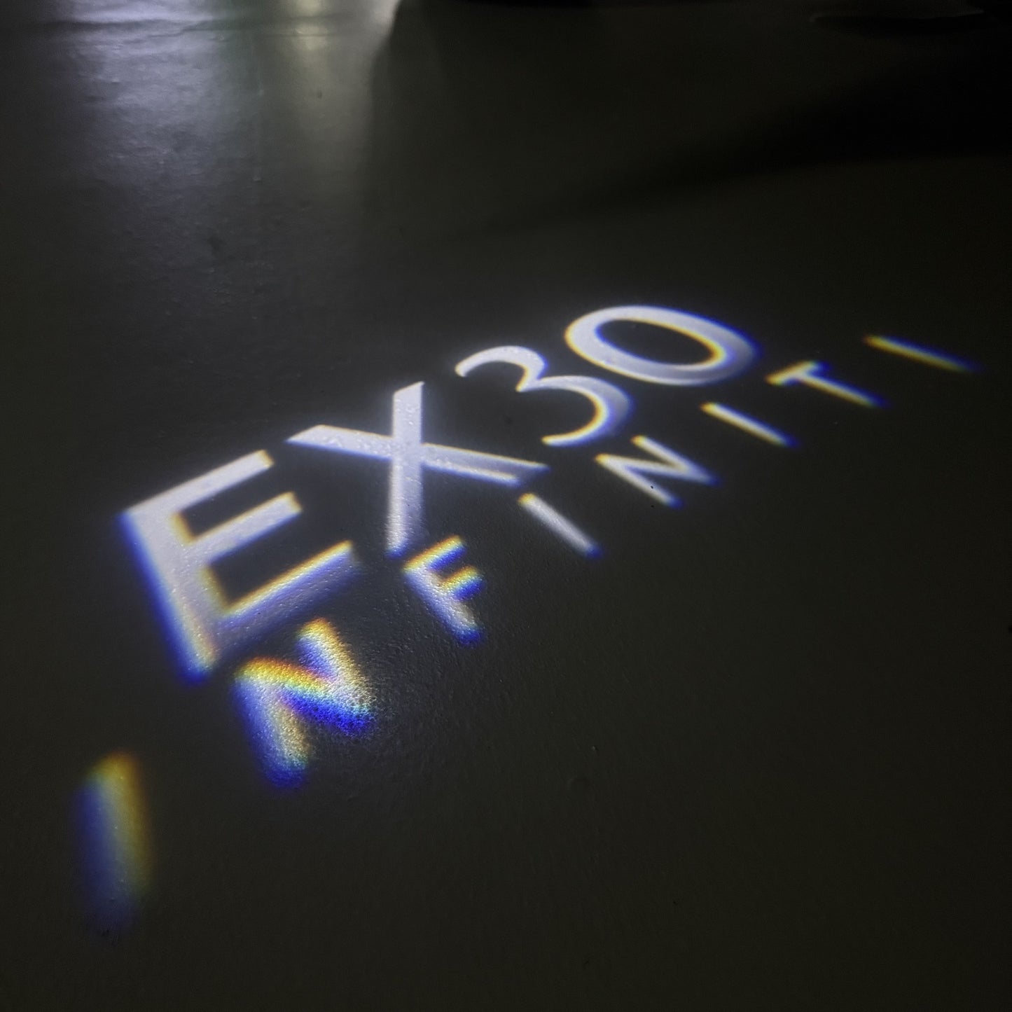 INFINITI EX30 LOGO PROJECROTR LIGHTS (quantity 1 = 1 sets/2 door lights)Nr.74A52
