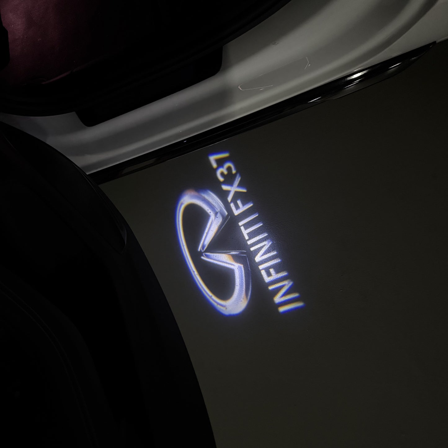 INFINITI FX37 LOGO PROJECROTR LIGHTS (quantity 1 = 1 sets/2 door lights)Nr.74A75