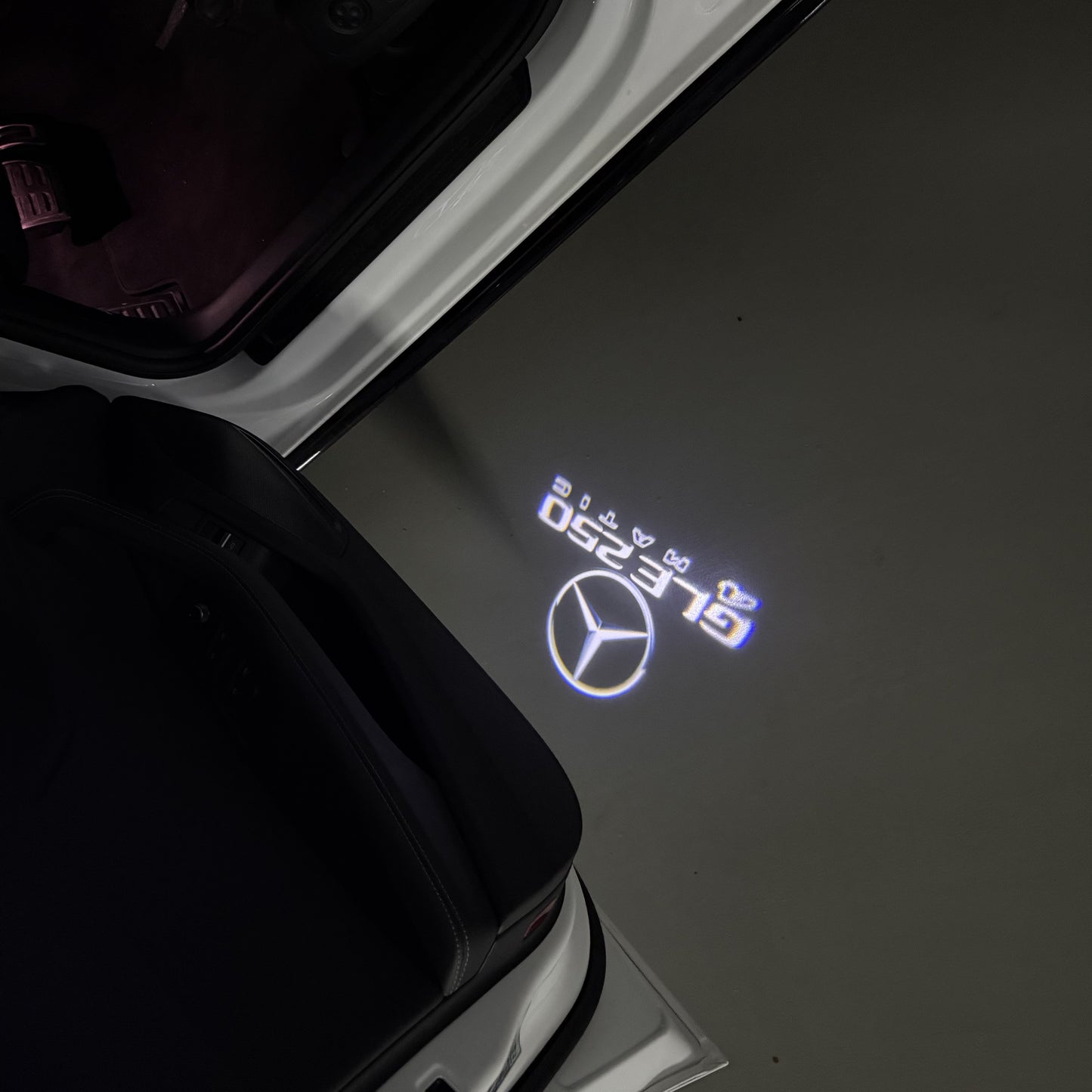 MERCEDES BENZ GLE 250 LOGO PROJECTOR LIGHTS (quantity 1 = 1 sets/2 door lights)Nr.03f041
