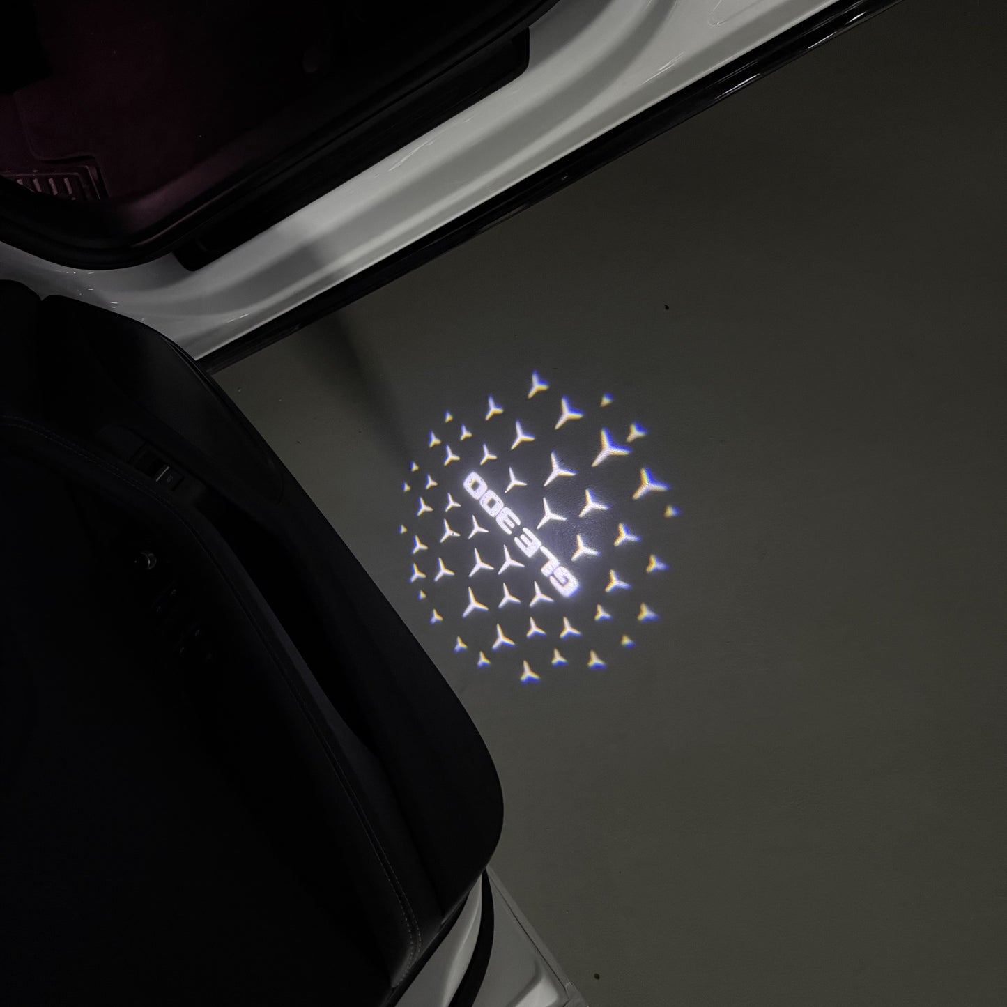 MERCEDES BENZ GLE 300 LOGO PROJECTOR LIGHTS (quantity 1 = 1 sets/2 door lights)Nr.03f045