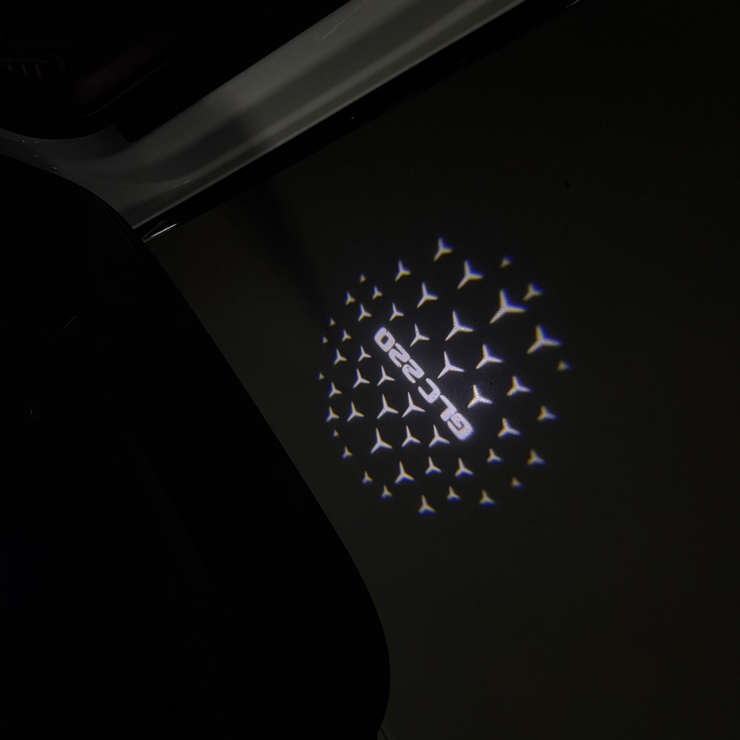 MERCEDES BENZ GLC 220 LOGO PROJECTOR LIGHTS (quantity 1 = 1 sets/2 door lights)Nr.03f040