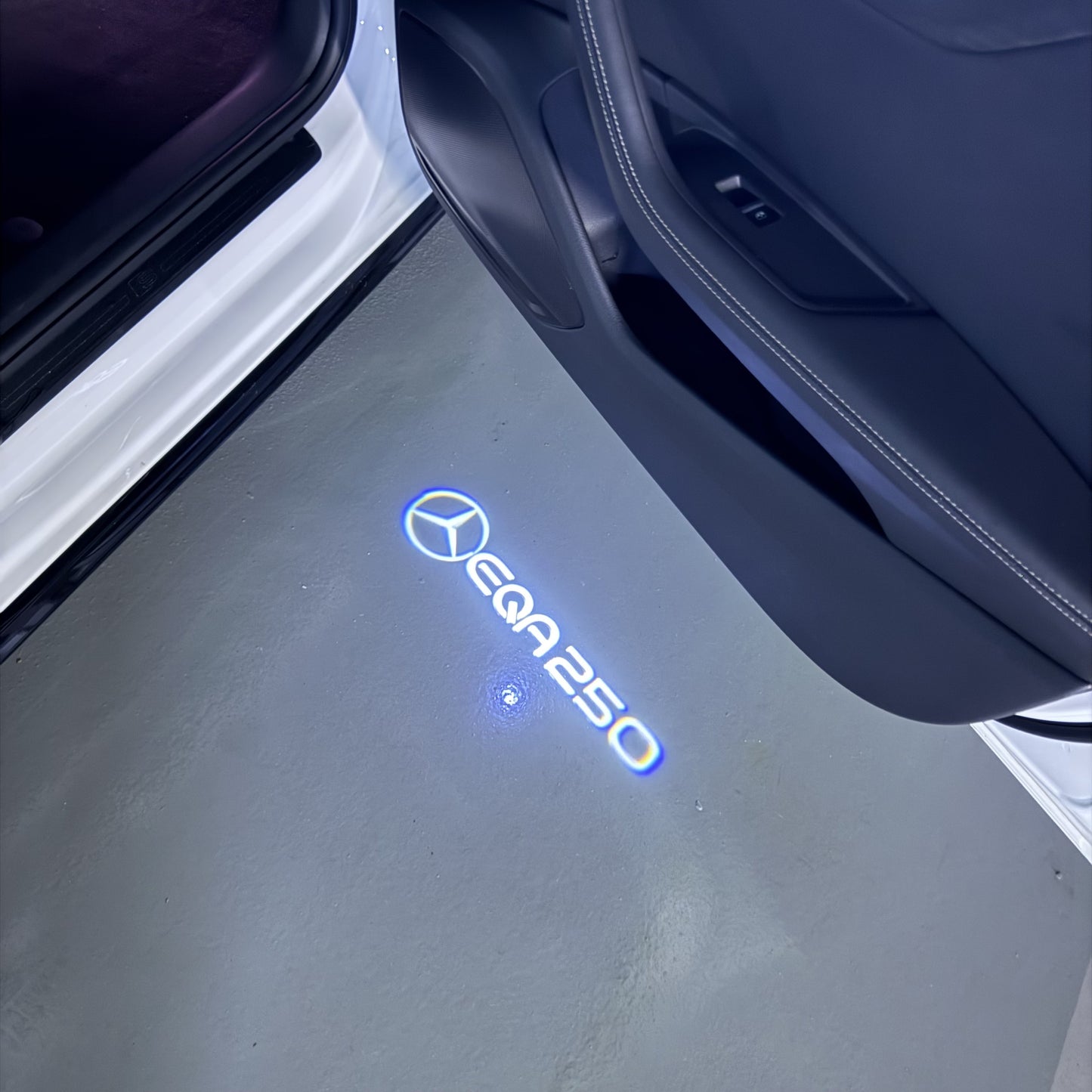 MERCEDES BENZ EQA 250 LOGO PROJECTOR LIGHTS (quantity 1 = 1 sets/2 door lights)Nr.03f04