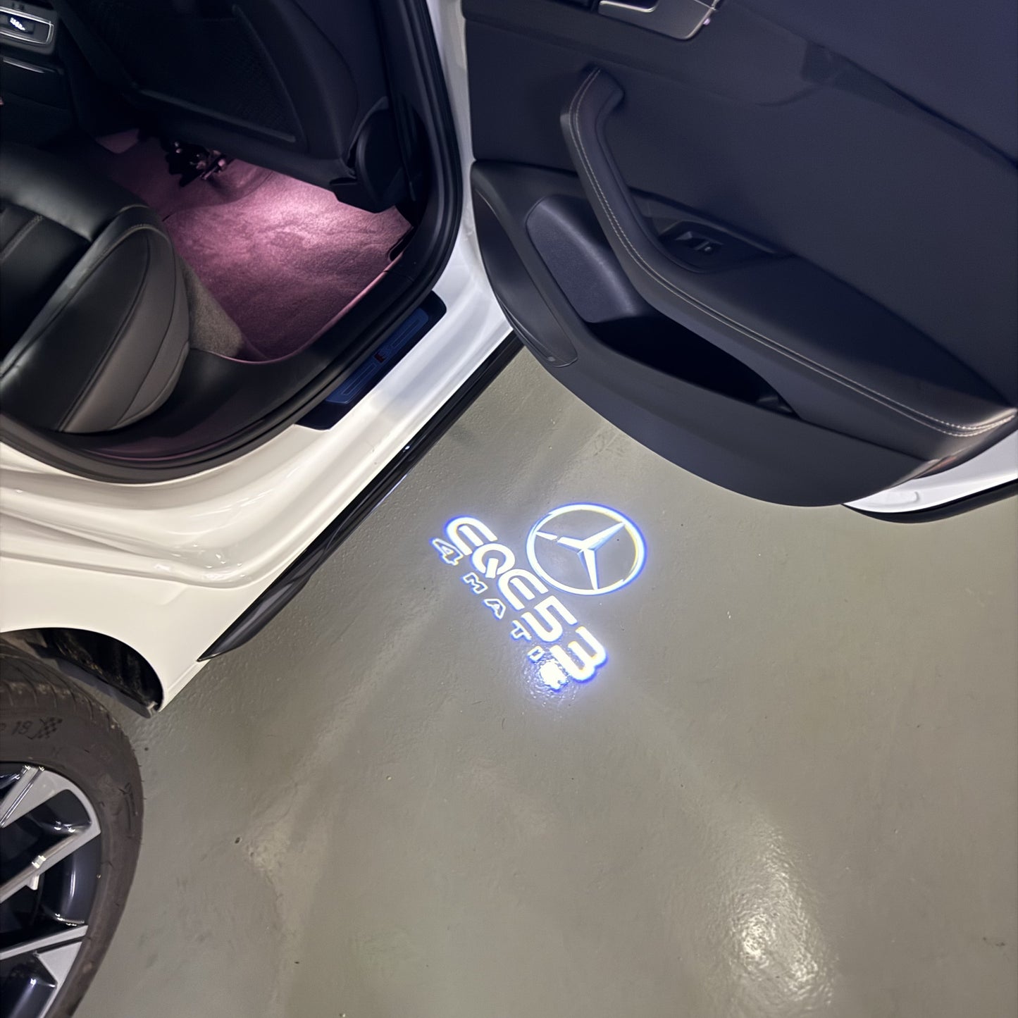 MERCEDES BENZ EQE 53 LOGO PROJECTOR LIGHTS (quantity 1 = 1 sets/2 door lights)Nr.03f011