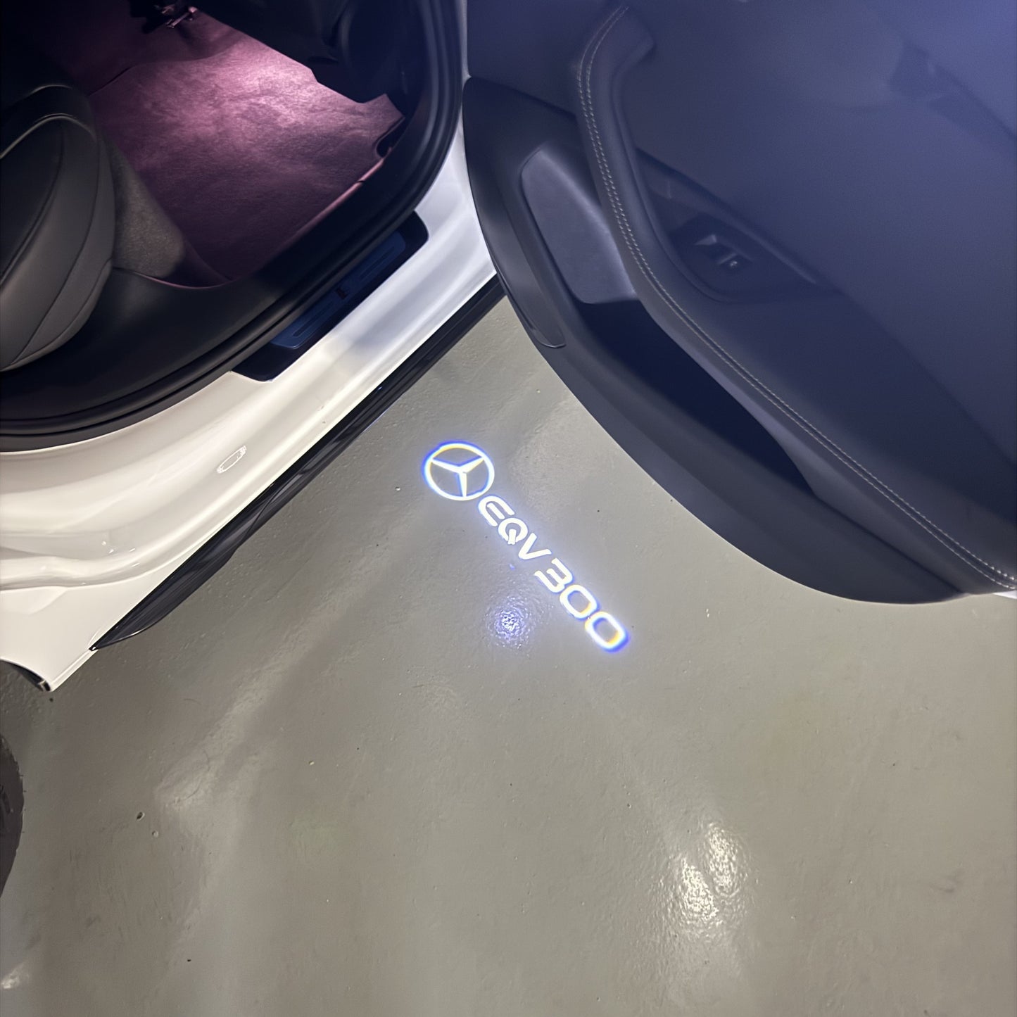 MERCEDES BENZ EQV 250 LOGO PROJECTOT LIGHTS (quantity 1 = 1 sets/2 door lights)Nr.03f019