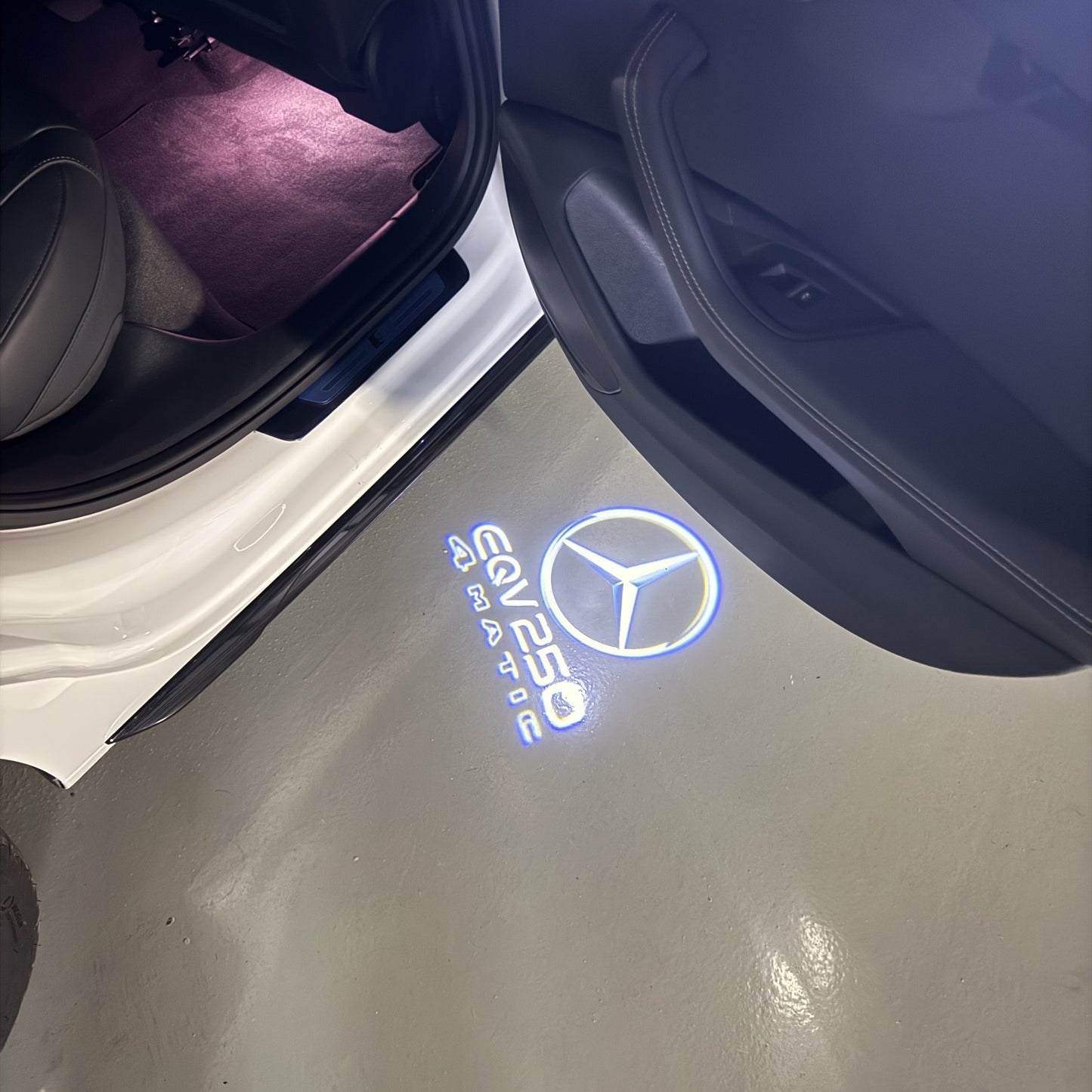 MERCEDES BENZ EQV 250 LOGO PROJECTOT LIGHTS (quantity 1 = 1 sets/2 door lights)Nr.03f018