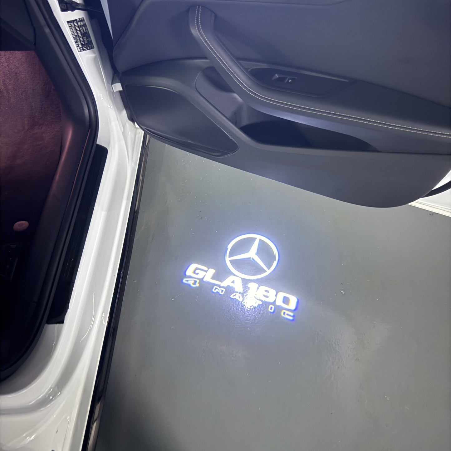 MERCEDES BENZ GLA 180 LOGO PROJECTOR LIGHTS (quantity 1 = 1 sets/2 door lights)Nr.03f013