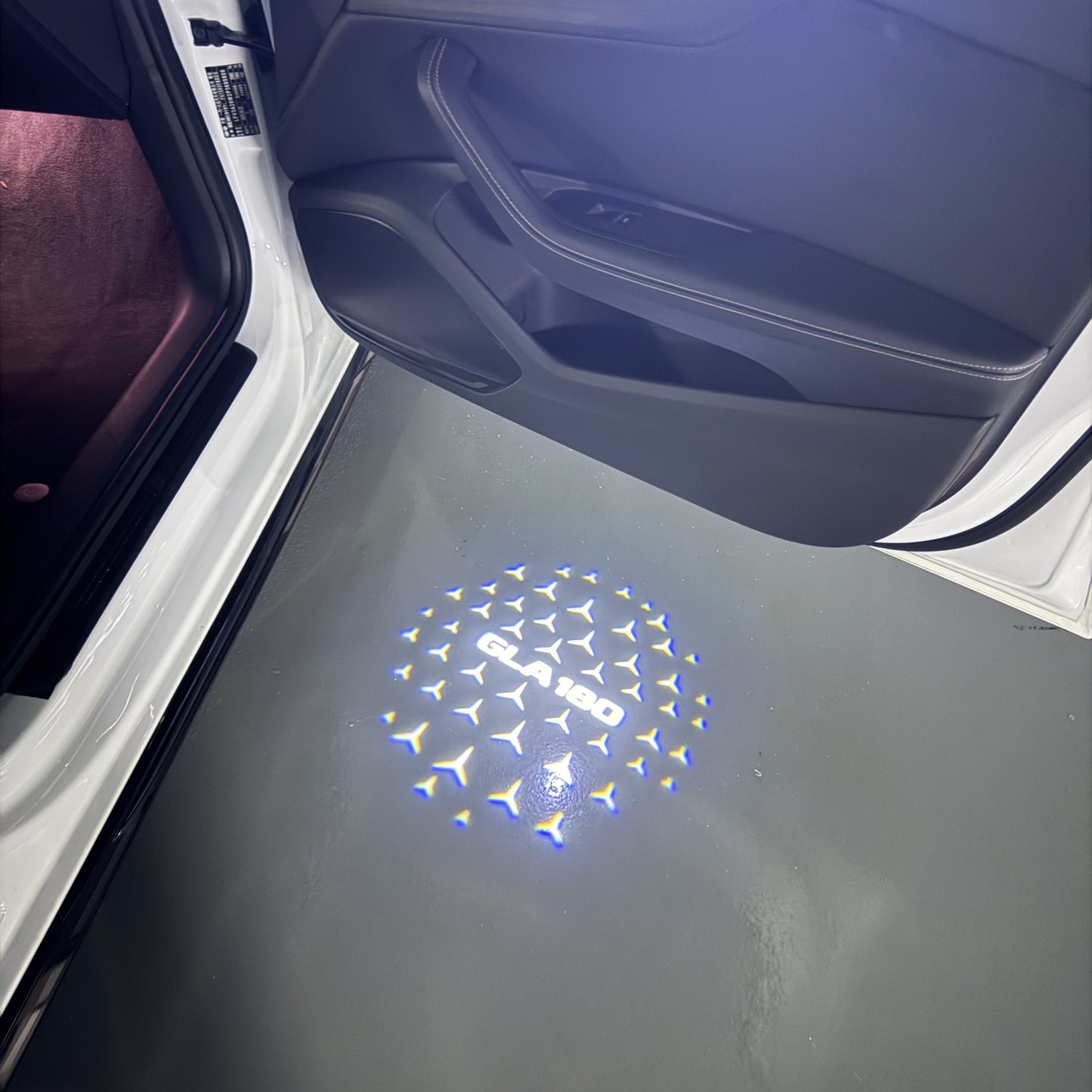 MERCEDES BENZ GLA 180 LOGO PROJECTOR LIGHTS (quantity 1 = 1 sets/2 door lights)Nr.03f014