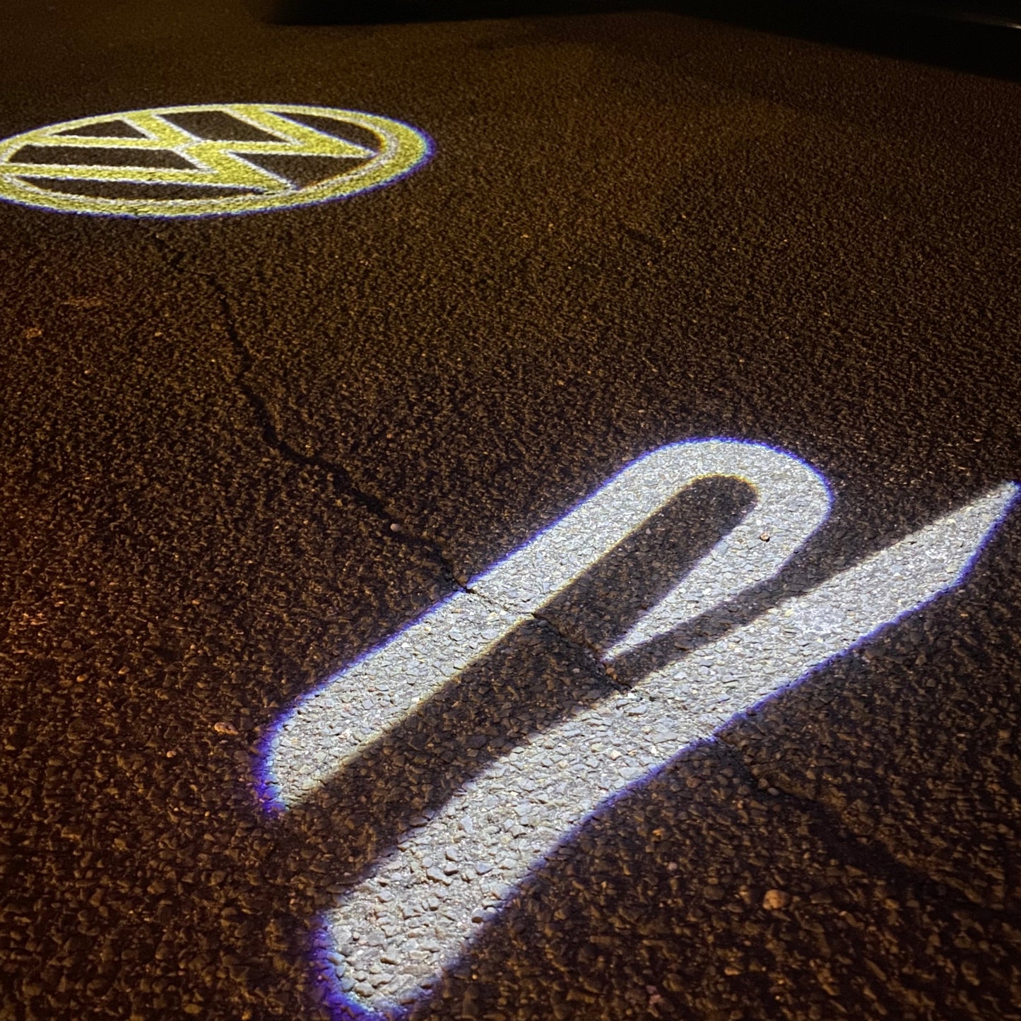 Volkswagen Door lights R Logo Nr. 152 ( quantity 1 = 2 logo film / 2 door lights)