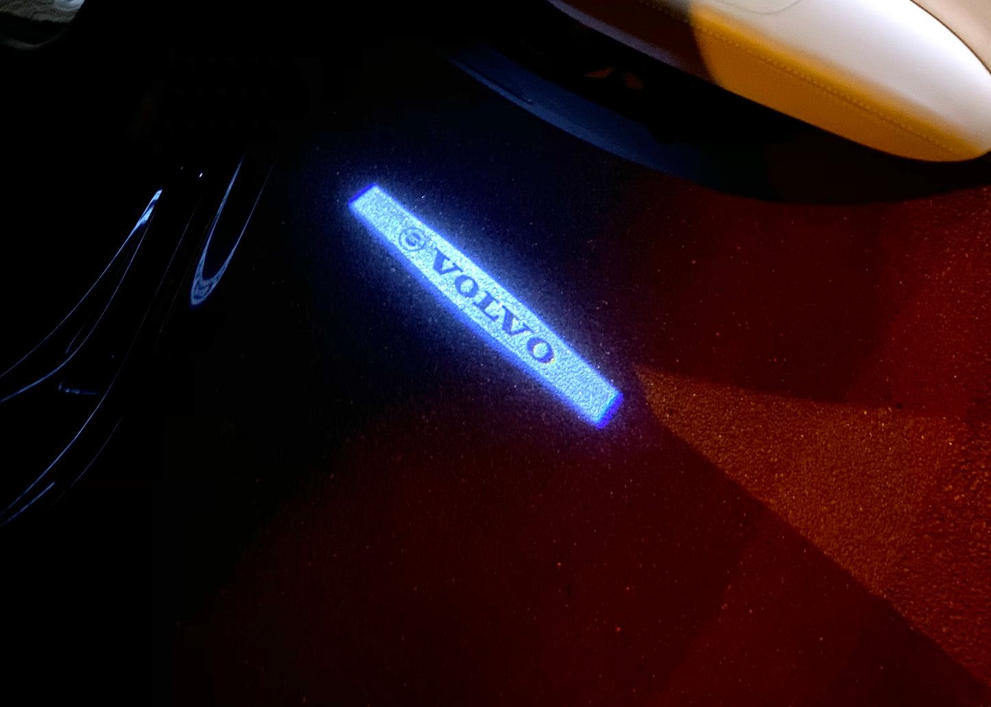 Volvo Original LOGO PROJECROTR LIGHTS Nr.52 (quantity 1 = 2 Logo Film / 2 door lights)