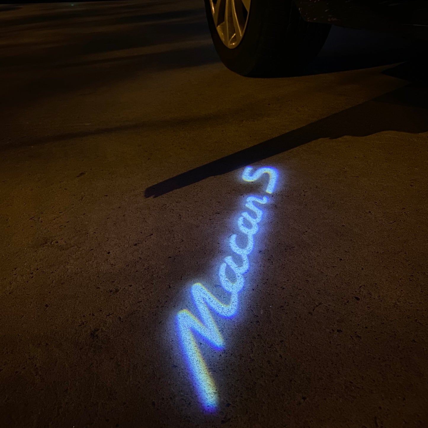 PORSCHE MACAN LOGO PROJECTOT LIGHTS Nr.8091(quantity 1 = 2 Logo Film / 2 door lights)