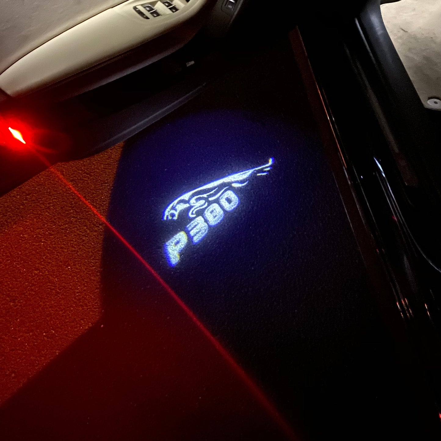 JAGUAR P300 LOGO PROJECROTR LIGHTS Nr.85 (quantity 1 = 1 sets/2 door lights)