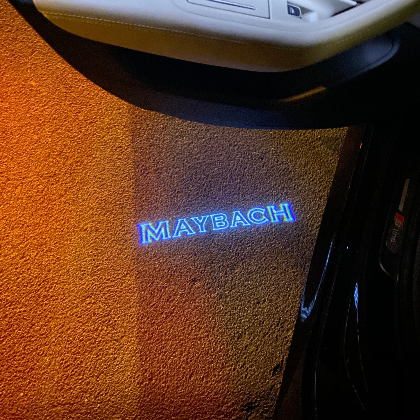 MAYBACH LOGO PROJECTOT LIGHTS Nr.1322 (quantity 1 = 2 Logo Films /2 door lights)