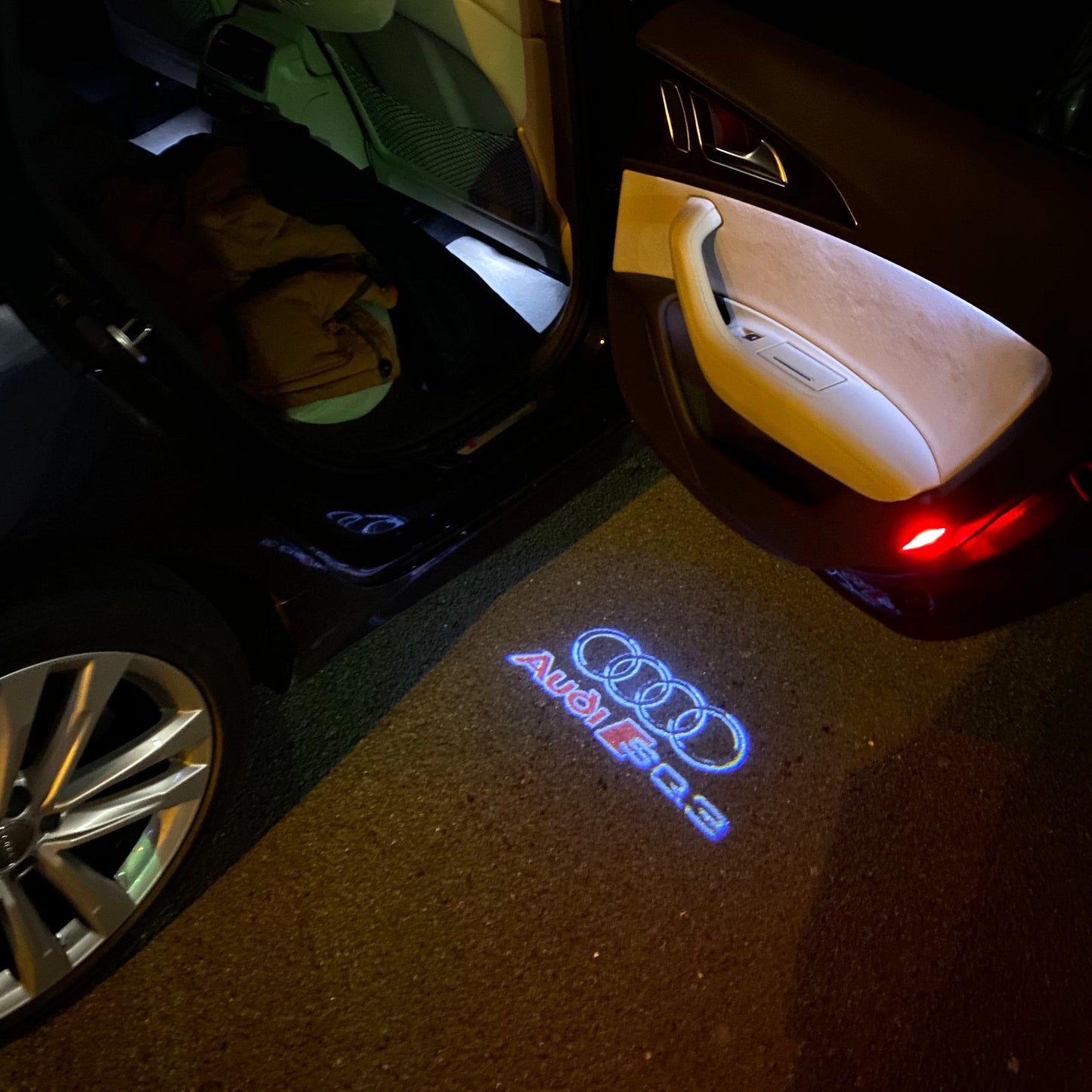 AUDI SQ3 LOGO PROJECTOT LIGHTS Nr.254 (quantity 1 = 2 Logo Films /2 door lights)