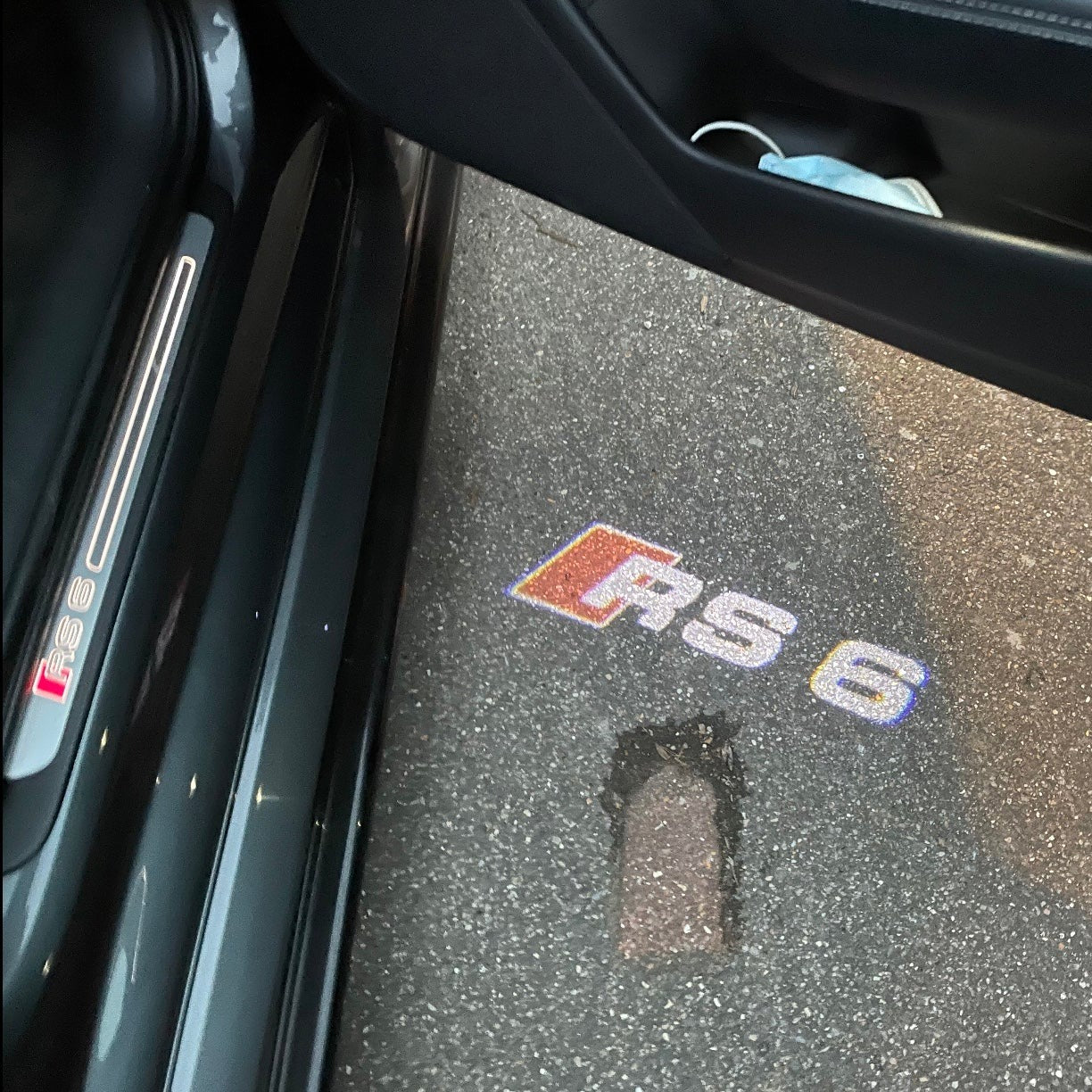AUDI RS6 LOGO PROJECTOT LIGHTS Nr.55 (quantity 1 = 2 Logo Films /2 door lights)