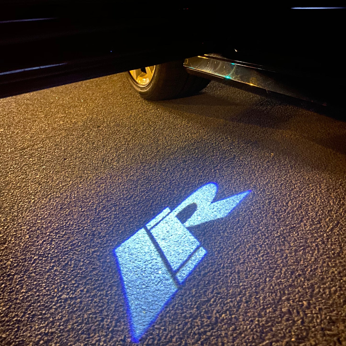 JAGUAR R LOGO PROJECROTR LIGHTS Nr.62 (quantity 1 = 1 sets/2 door lights)