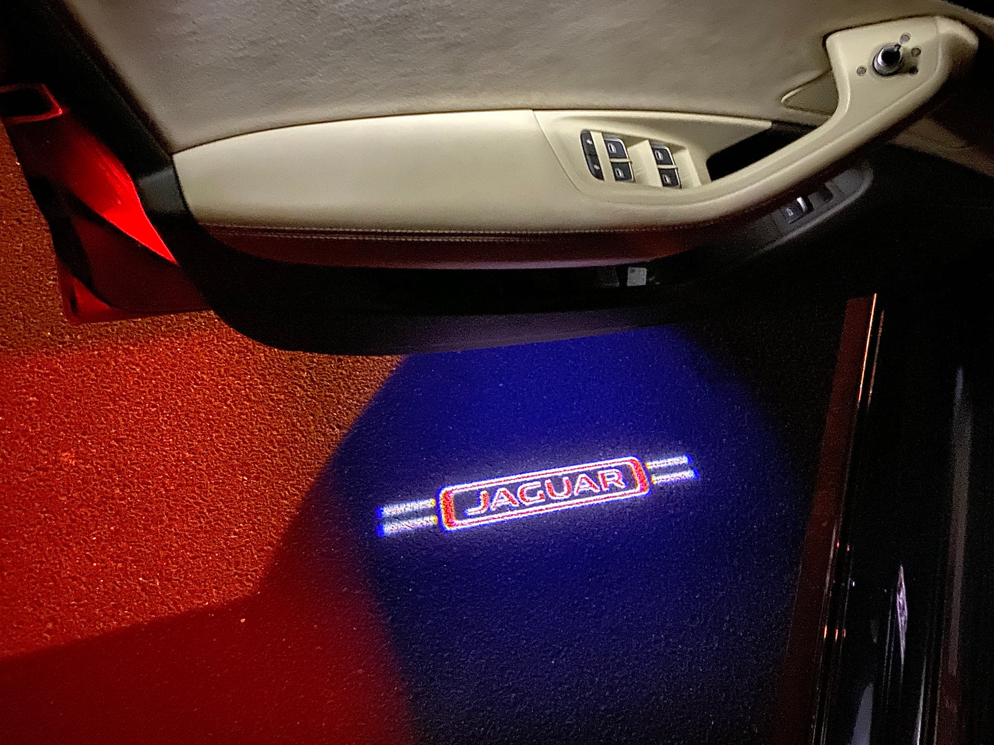 JAGUAR Red Color LOGO PROJECROTR LIGHTS Nr.13 (quantity 1 = 1 sets/2 door lights)