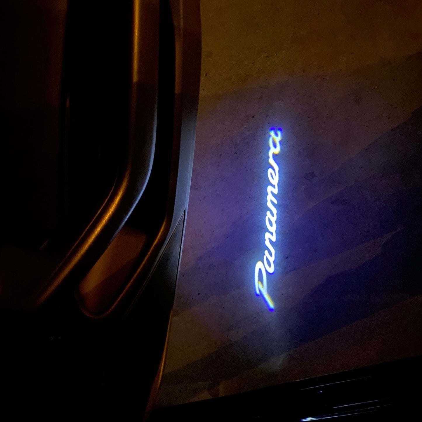 PORSCHE Panamera LOGO PROJECTOT LIGHTS Nr.35 (quantity 1 = 2 Logo Film / 2 door lights)