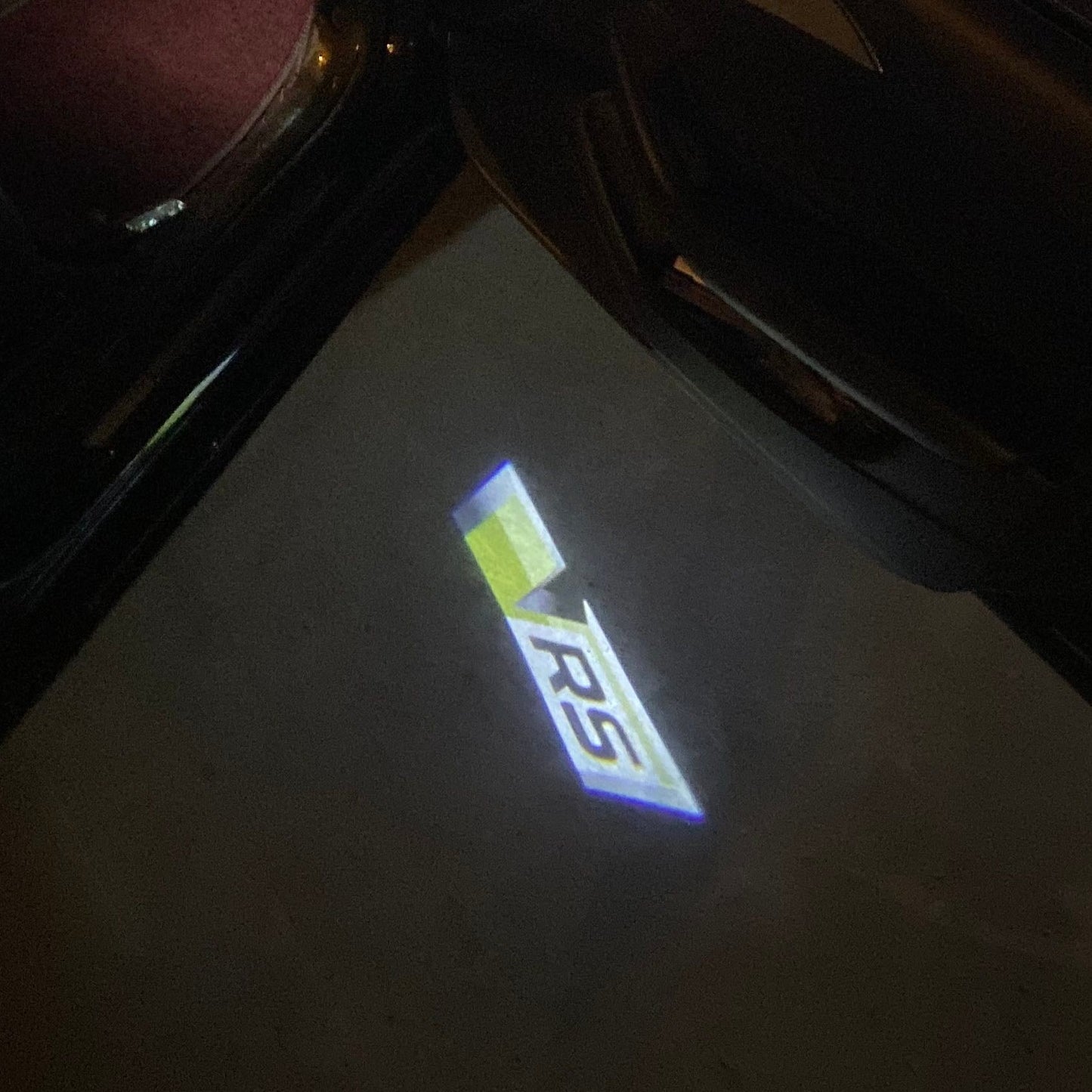 SKODA VRS LOGO PROJECTOT LIGHTS Nr.2F9 (quantity 1 = 2 Logo Film / 2 door lights)