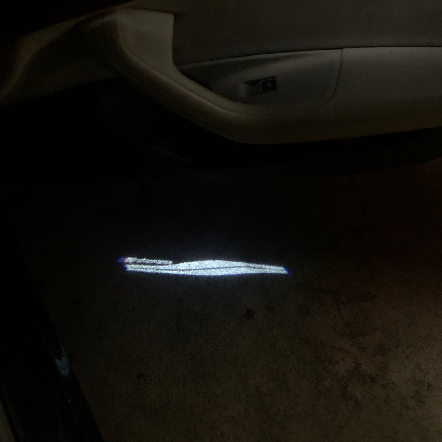 BMW M PERFORMACE LOGO PROJECTOT LIGHTS Nr.6110 (quantity 1 = 1 sets/2 door lights)