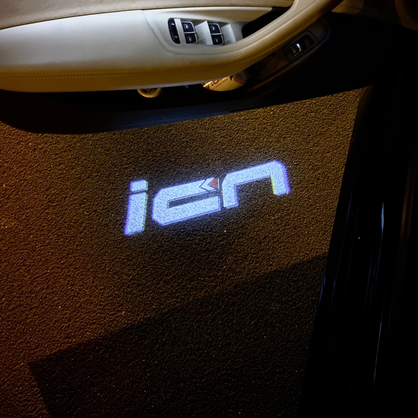 Volvo ICN LOGO PROJECROTR LIGHTS Nr.51 (quantity 1 = 2 Logo Film / 2 door lights)