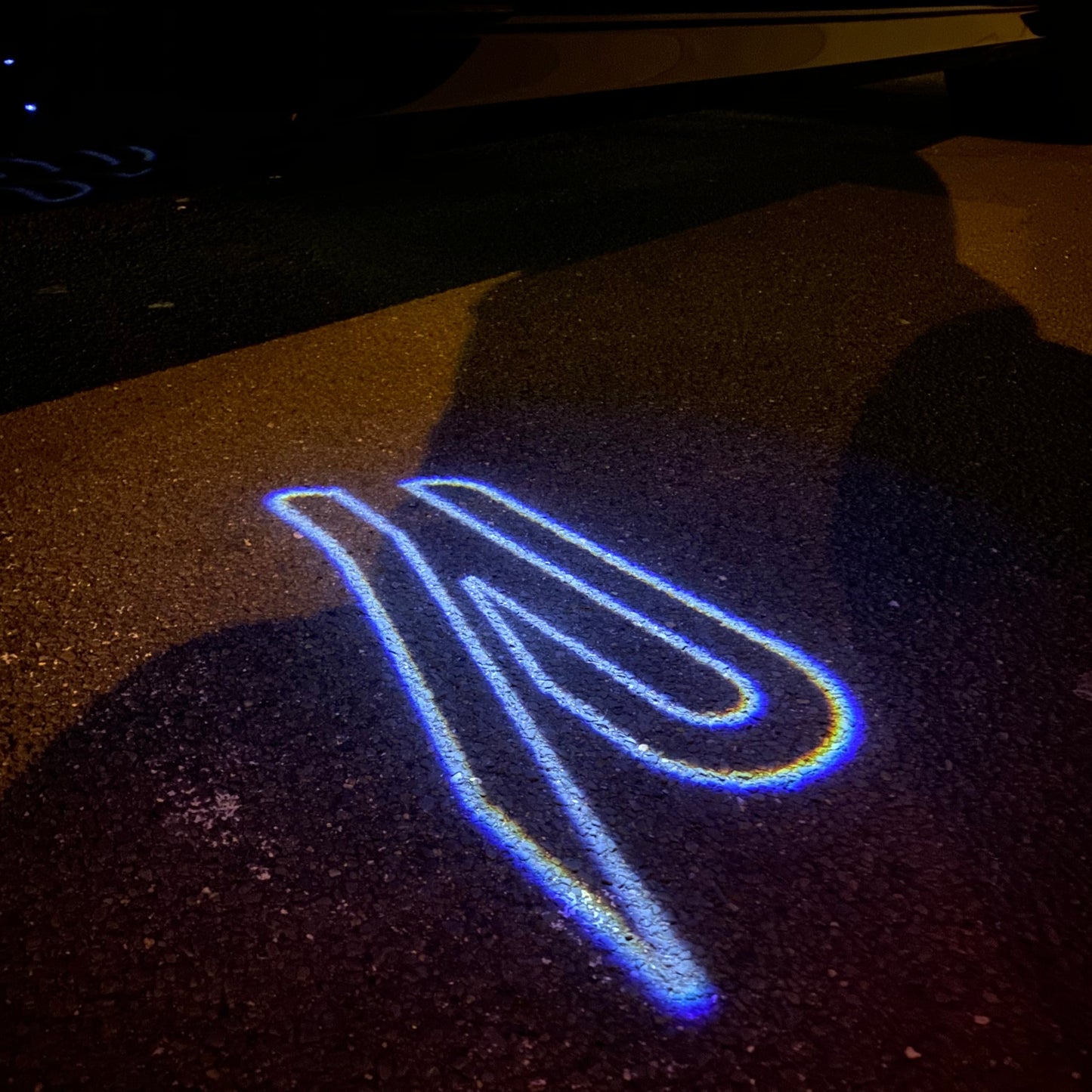 Volkswagen Door lights R Logo Nr. 151 ( quantity 1 = 2 logo film / 2 door lights)