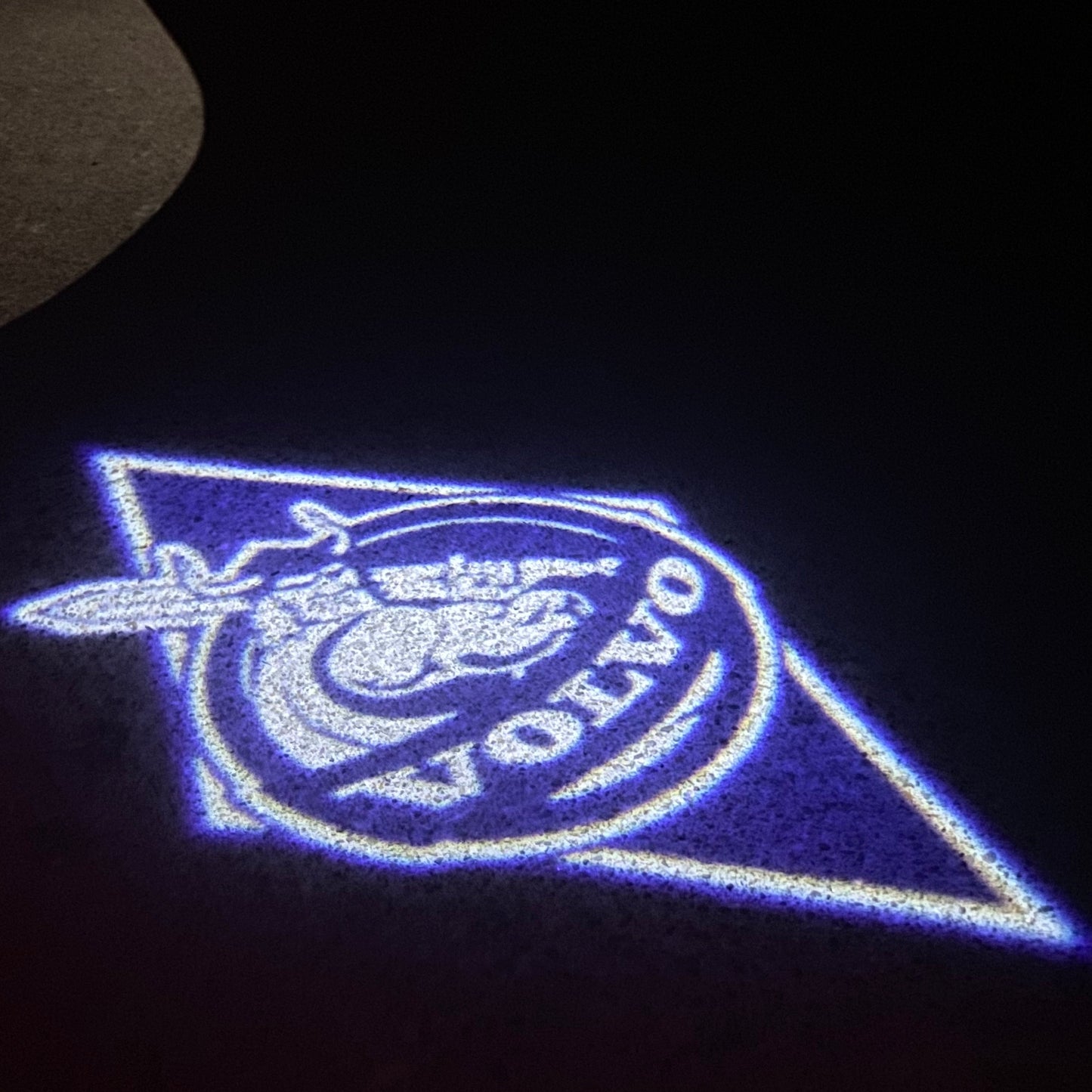 Volvo Original LOGO PROJECROTR LIGHTS Nr.137 (quantity 1 = 2 Logo Film / 2 door lights)