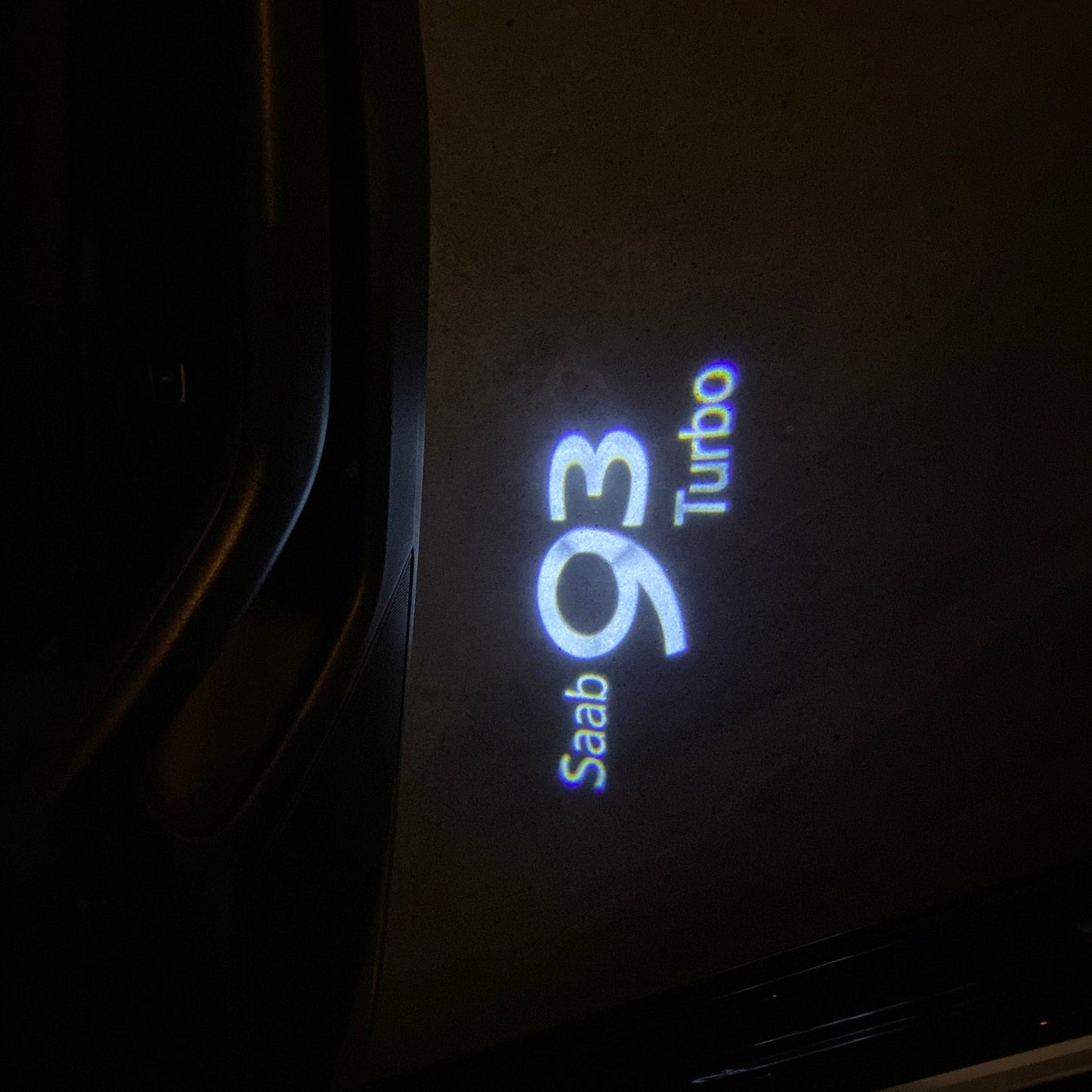 SAAB 93 LOGO PROJECROTR LIGHTS Nr.2507 (quantity 1 = 1 sets/2 door lights)
