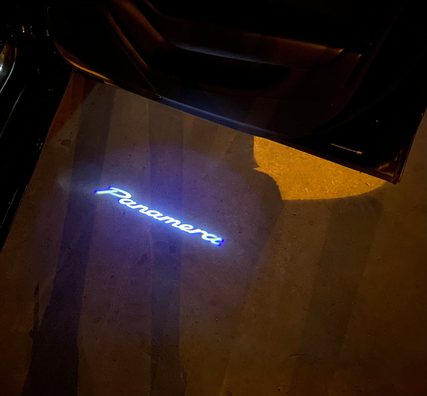 PORSCHE Panamera LOGO PROJECTOT LIGHTS Nr.8084 (quantity 1 = 2 Logo Film / 2 door lights)
