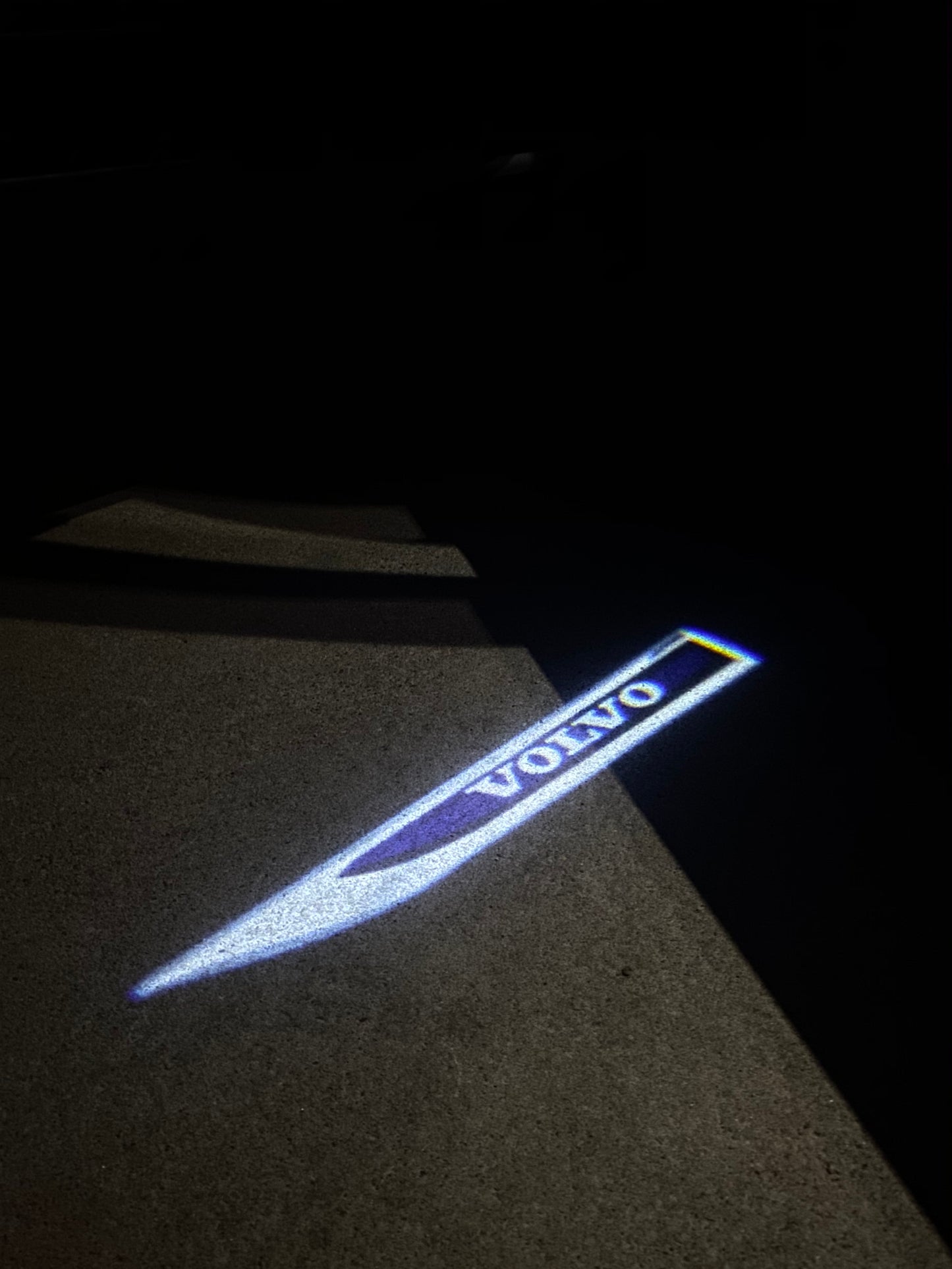 Volvo Original LOGO PROJECROTR LIGHTS Nr.139 (quantity 1 = 2 Logo Film / 2 door lights)