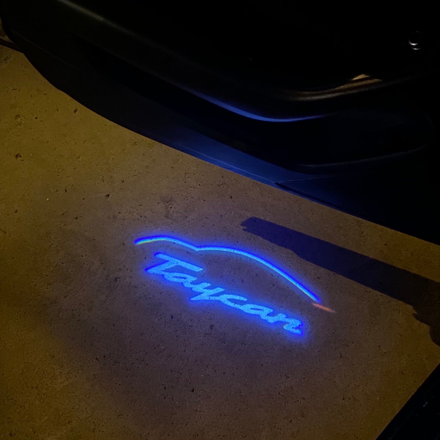 PORSCHE TAYCAN LOGO PROJECTOT LIGHTS Nr.8087 (quantity 1 = 2 Logo Film / 2 door lights)