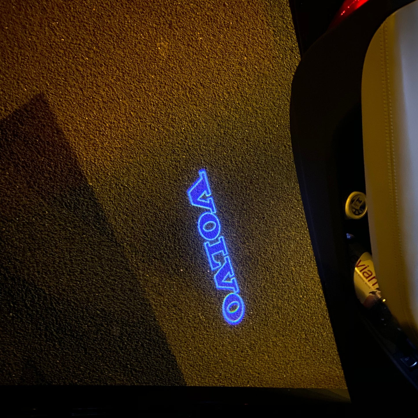 Volvo Original LOGO PROJECROTR LIGHTS Nr.42 (quantity 1 = 2 Logo Film / 2 door lights)