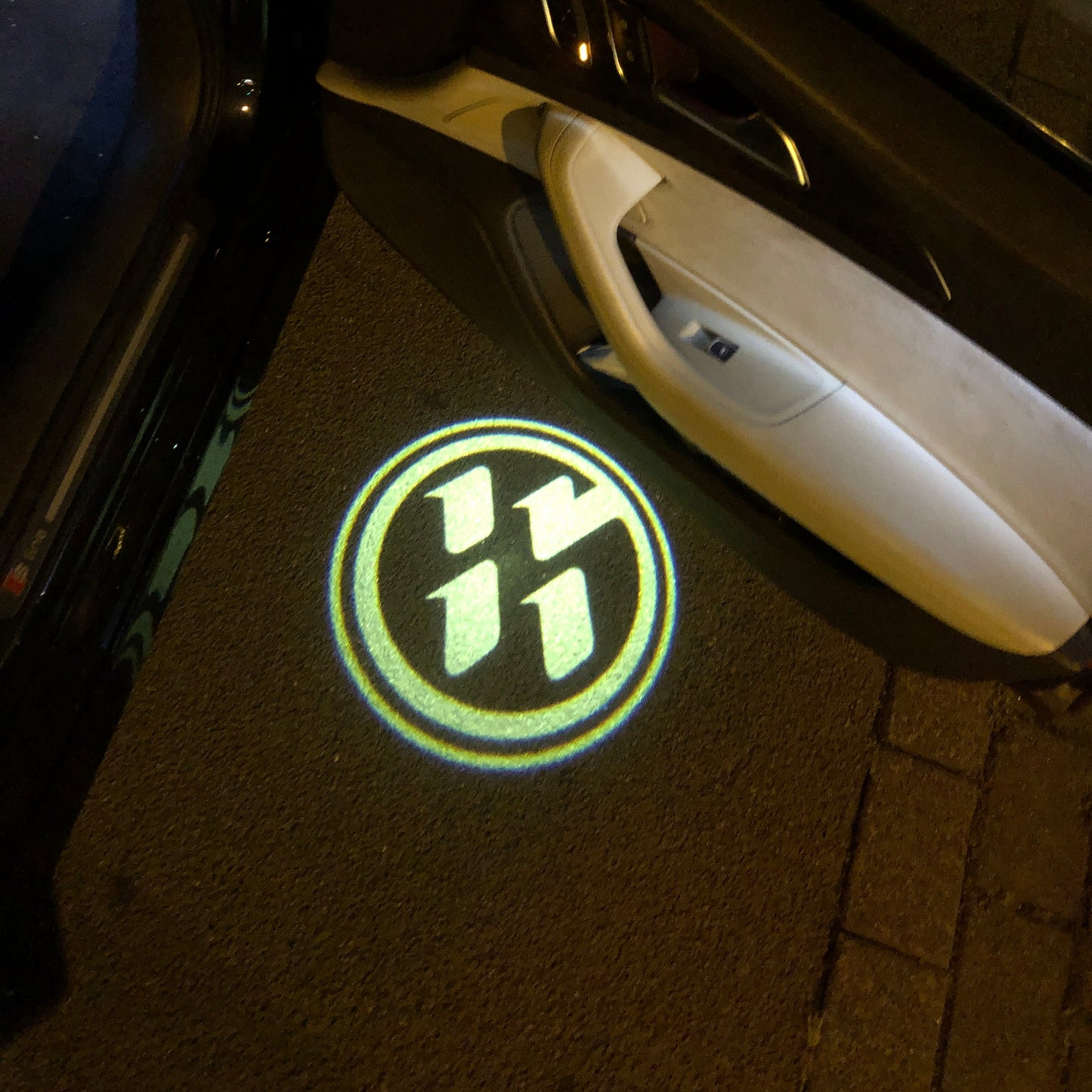 TOYOTA GT86 LOGO PROJECROTR LIGHTS Nr.03 Logo ( quantity 1 = 1 sets/2 door lights)