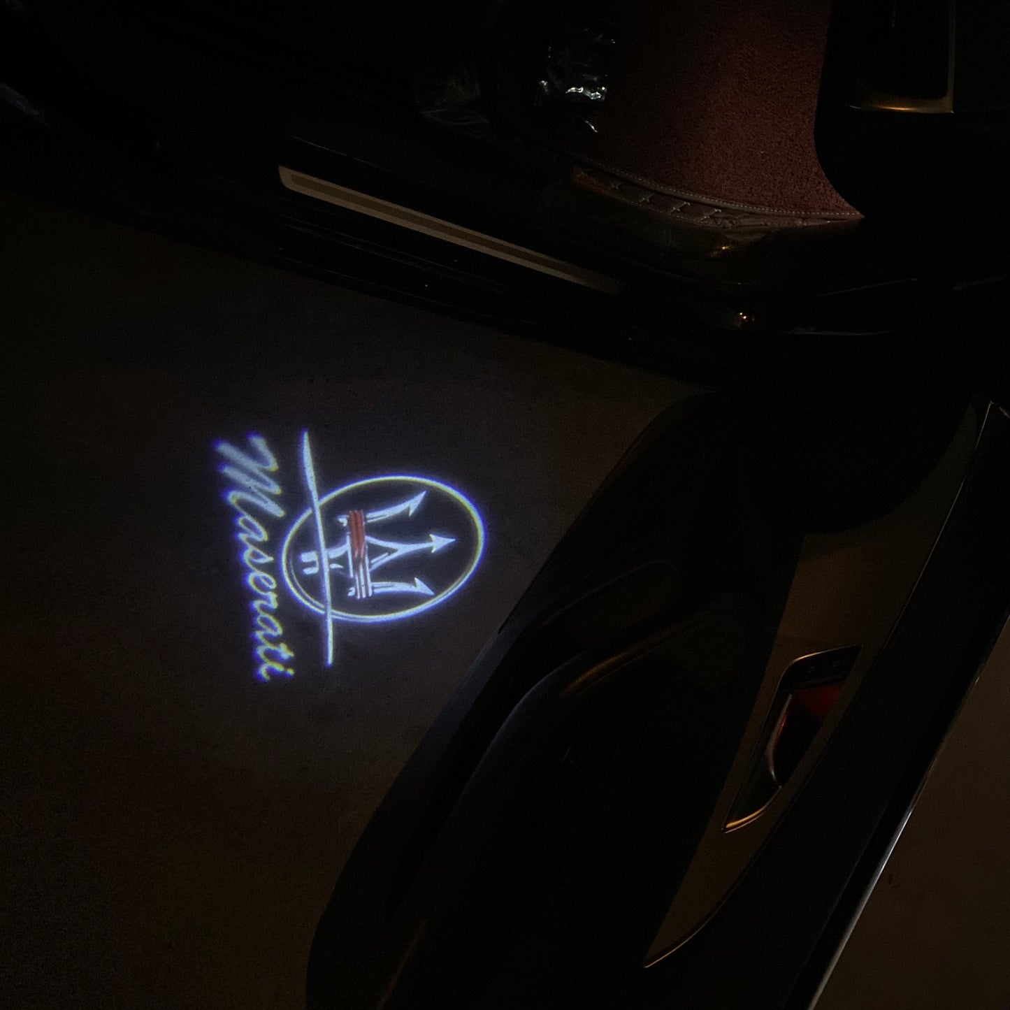 Maserati Original LOGO PROJECROTR LIGHTS Nr.21 (quantity 1 = 1 sets/2 door lights)