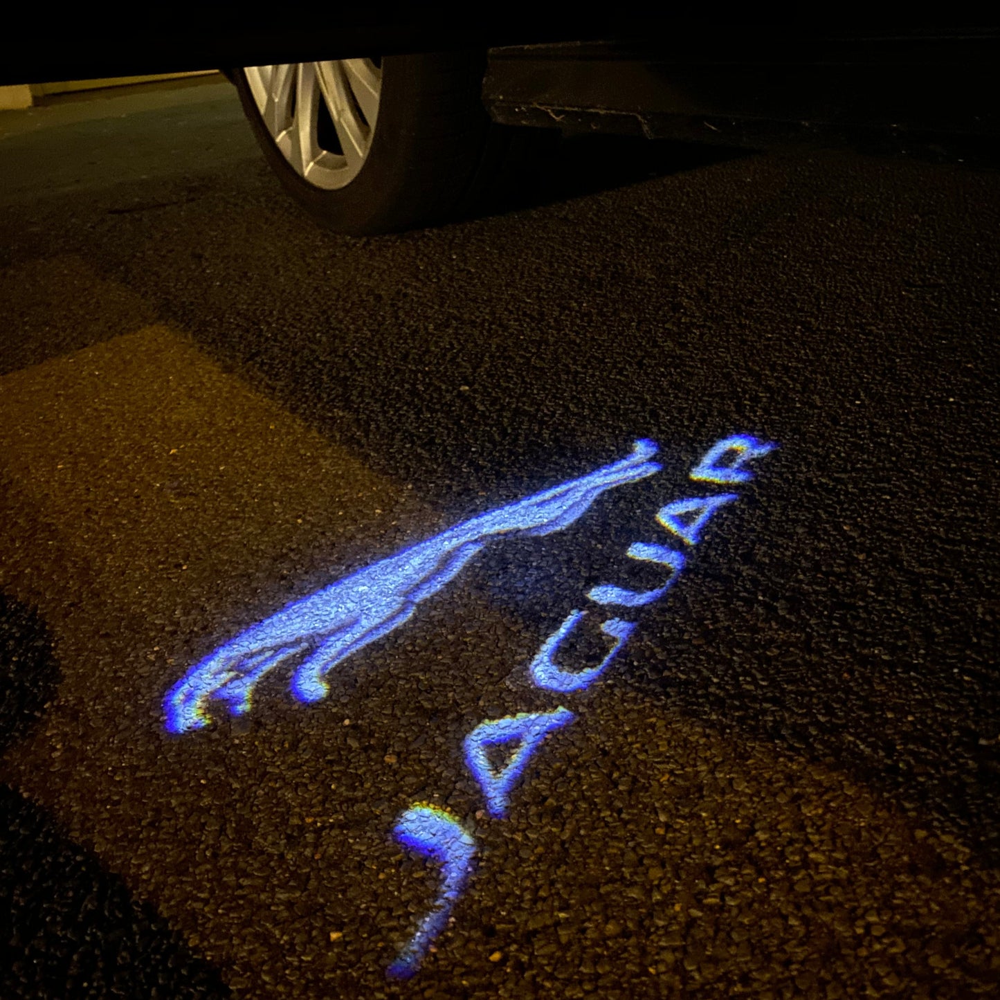 JAGUAR Original LOGO PROJECROTR LIGHTS Nr.03 (quantity 1 = 1 sets/2 door lights)