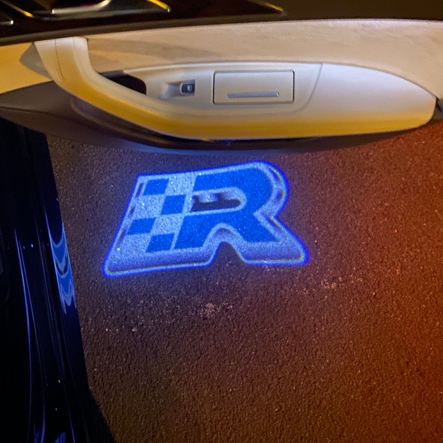 Volkswagen Door lights R Logo Nr. 147 ( quantity 1 = 2 logo film / 2 door lights)
