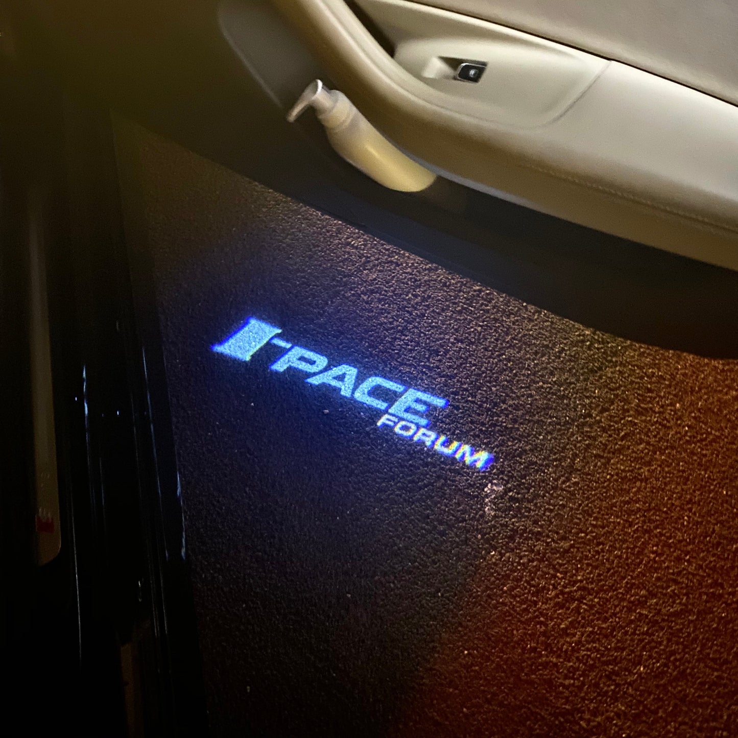 JAGUAR I PACE LOGO PROJECROTR LIGHTS Nr.118 (quantity 1 = 1 sets/2 door lights)