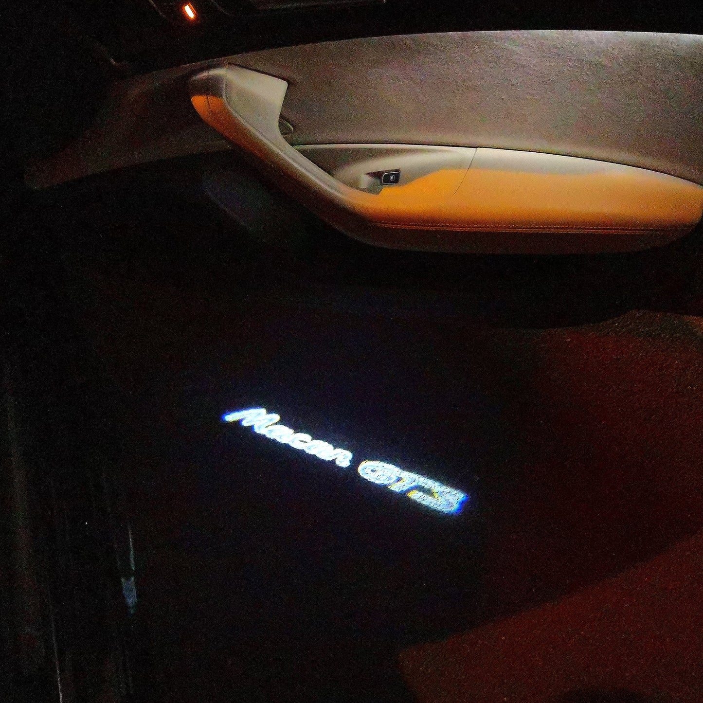 PORSCHE MACAN LOGO PROJECTOT LIGHTS Nr.8088 (quantity 1 = 2 Logo Film / 2 door lights)
