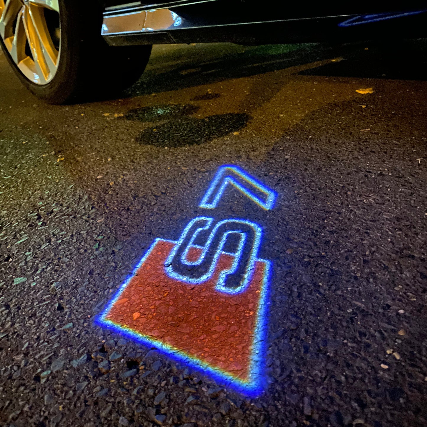 AUDI S7 LOGO PROJECTOT LIGHTS Nr.360 (quantity 1 = 2 Logo Films /2 door lights)