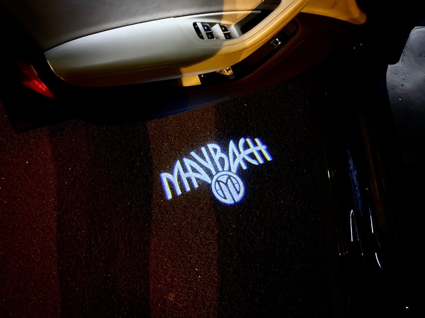 MAYBACH LOGO PROJECTOT LIGHTS Nr.1317 (quantity 1 = 2 Logo Films /2 door lights)