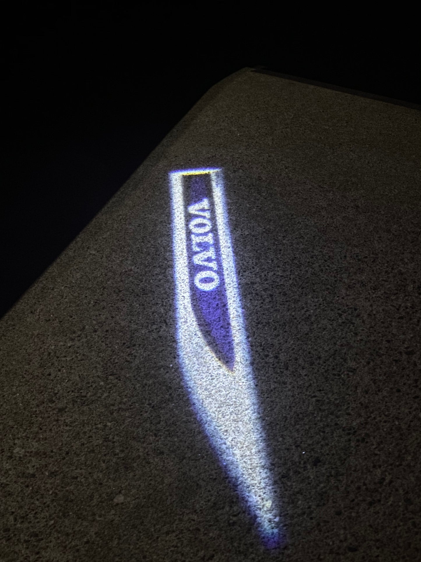 Volvo Original LOGO PROJECROTR LIGHTS Nr.139 (quantity 1 = 2 Logo Film / 2 door lights)