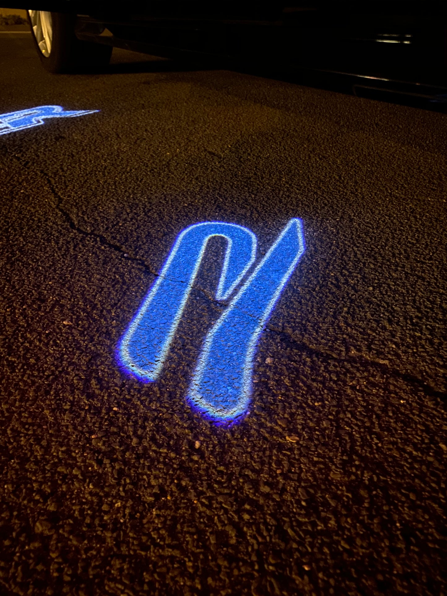 Volkswagen Door lights R Logo Nr. 153 ( quantity 1 = 2 logo film / 2 door lights)
