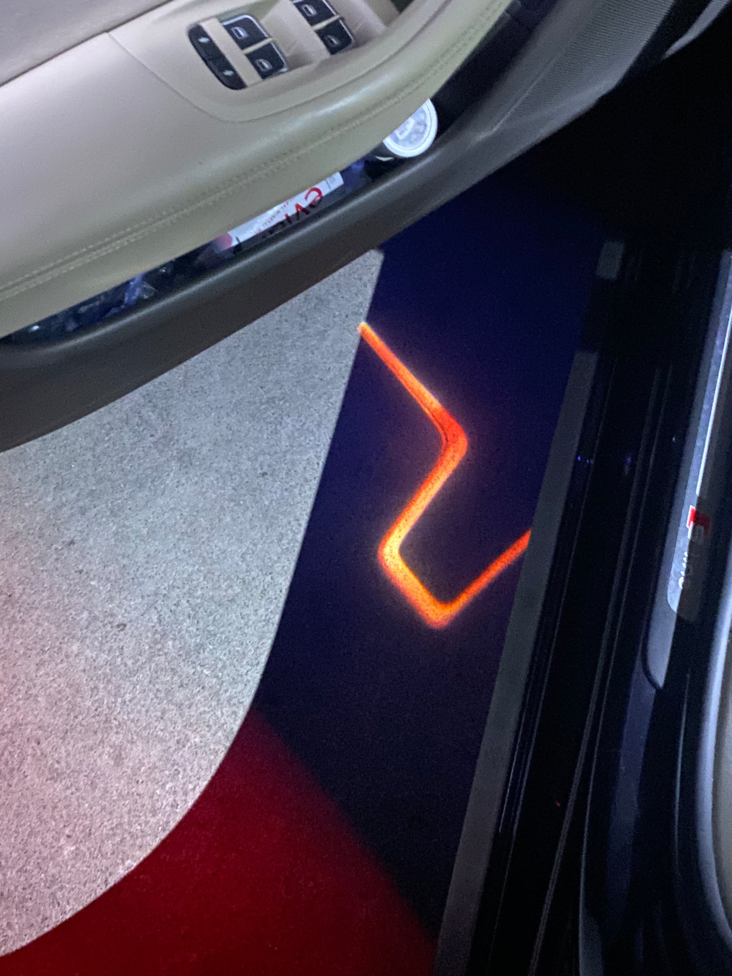 Volvo Original logo PROJECROTR LIGHTS Nr.138 (quantity 1 = 2 Logo Film / 2 door lights)