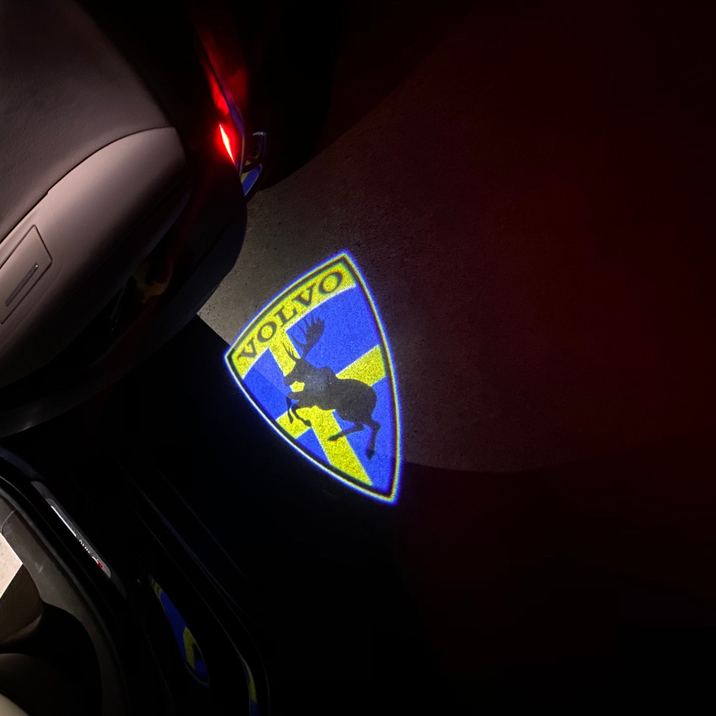 Volvo Milu deer LOGO PROJECROTR LIGHTS Nr.66 (quantity 1 = 2 Logo Film / 2 door lights)