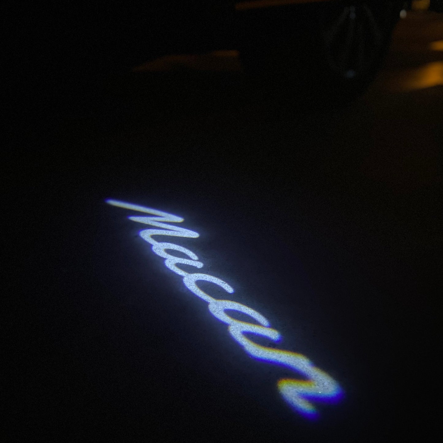 PORSCHE MACAN LOGO PROJECTOT LIGHTS Nr.88 (quantity 1 = 2 Logo Film / 2 door lights)