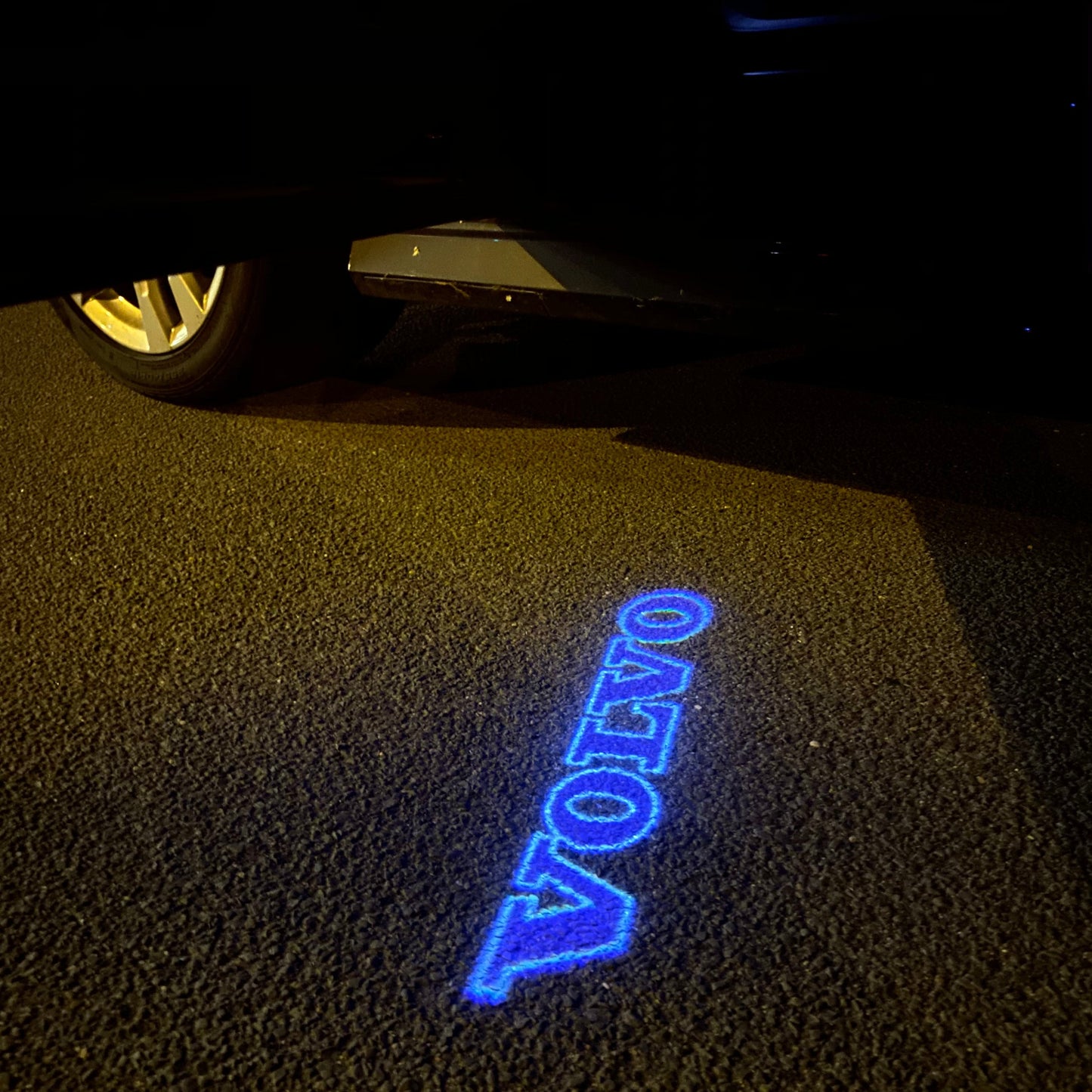 Volvo Original LOGO PROJECROTR LIGHTS Nr.42 (quantity 1 = 2 Logo Film / 2 door lights)