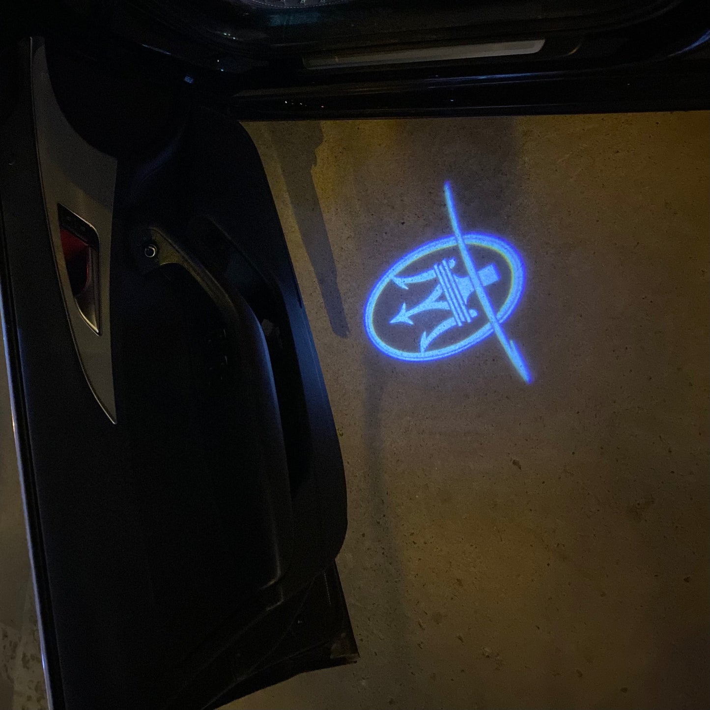 Maserati Original LOGO PROJECROTR LIGHTS Nr.11 (quantity 1 = 1 sets/2 door lights)