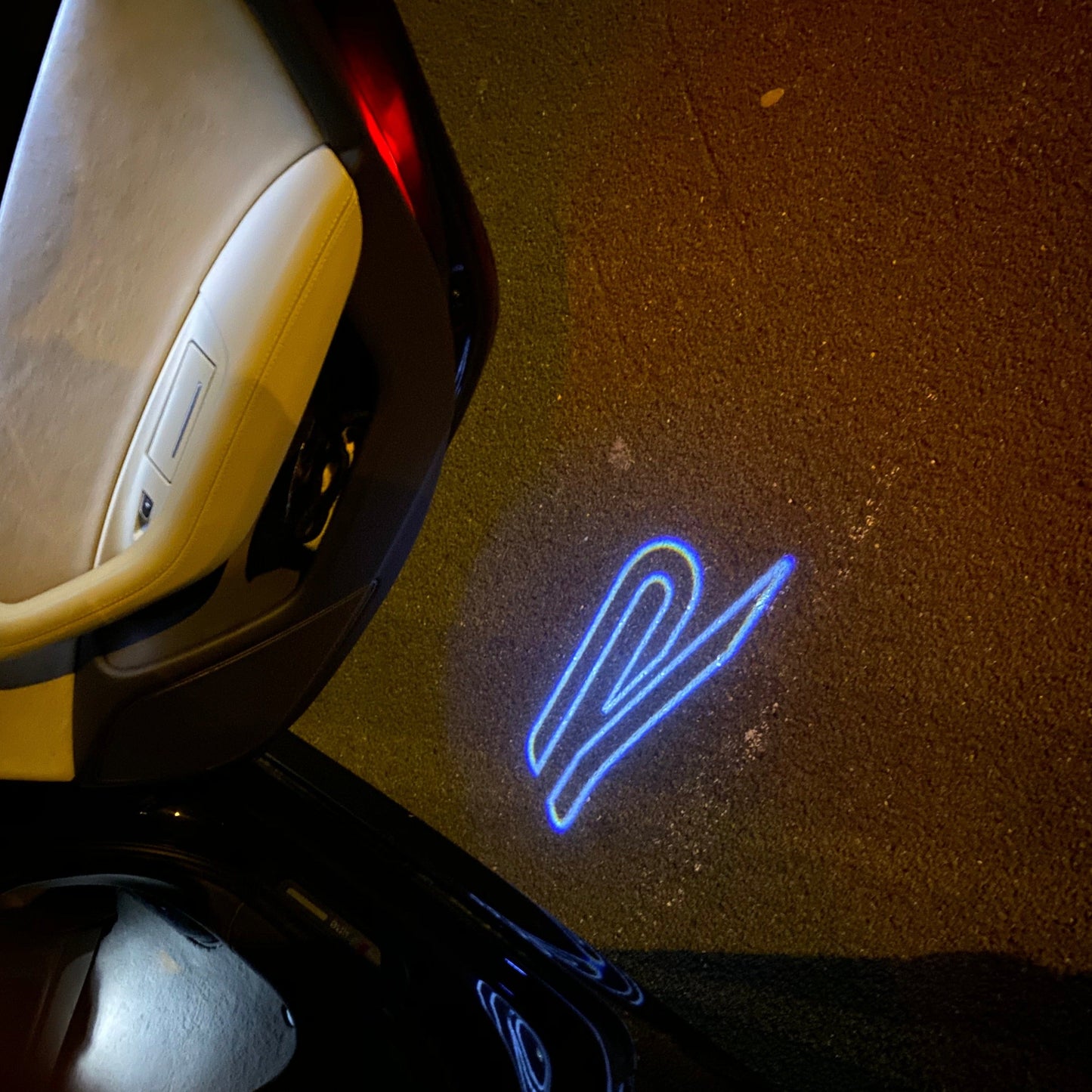 Volkswagen Door lights R Logo Nr. 151 ( quantity 1 = 2 logo film / 2 door lights)