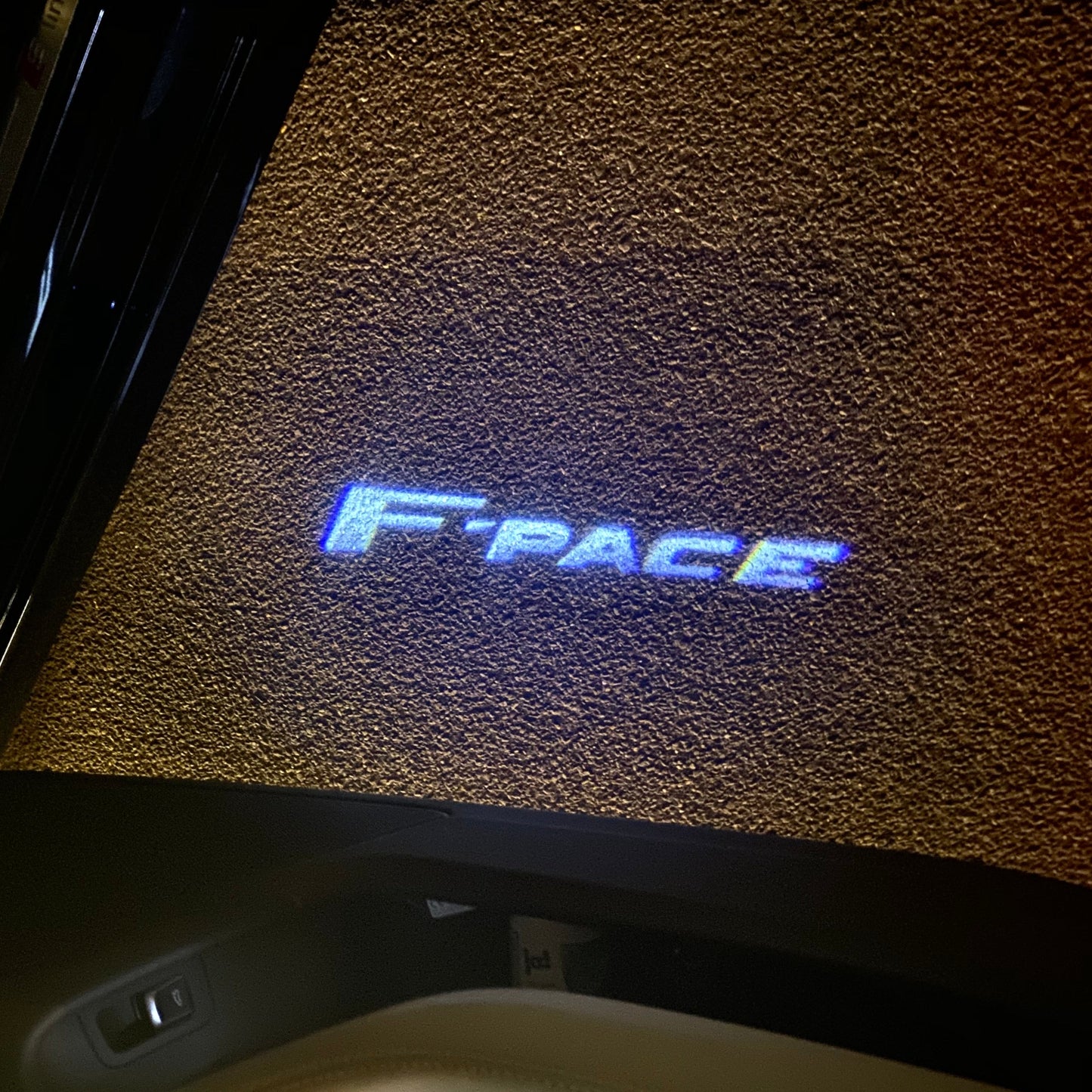 JAGUAR F PACE LOGO PROJECROTR LIGHTS Nr.111 (quantity 1 = 1 sets/2 door lights)