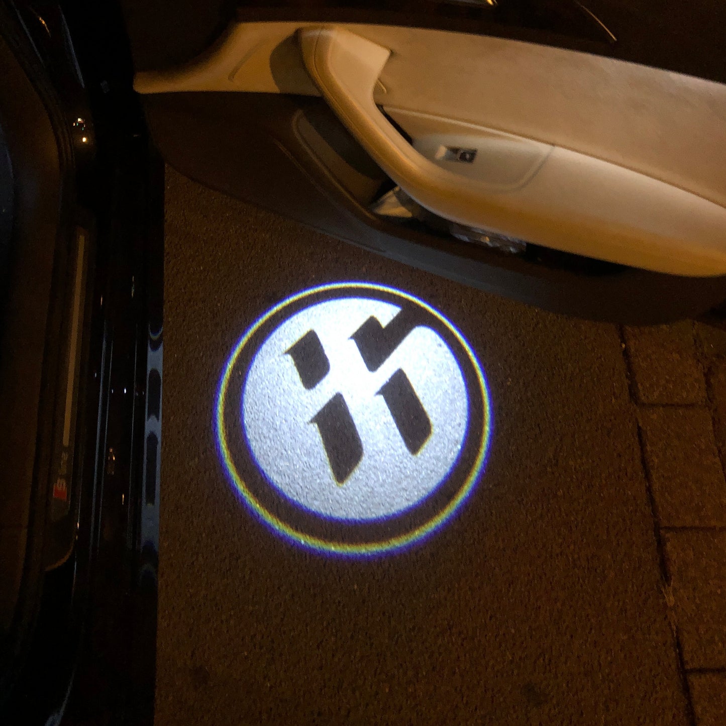 TOYOTA GT86 LOGO PROJECROTR LIGHTS Nr.10 (quantity 1 = 2 Logo Films /2 door lights)